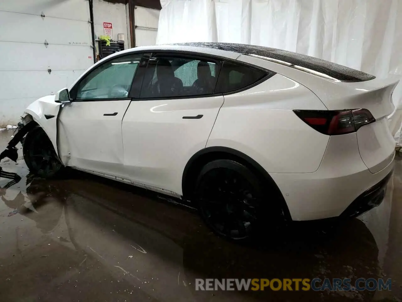 2 Photograph of a damaged car 7SAYGDEE2NF387026 TESLA MODEL Y 2022