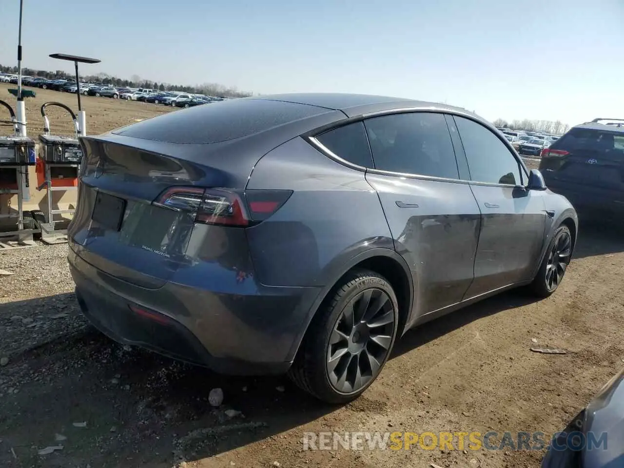 3 Photograph of a damaged car 7SAYGDEE2NF389987 TESLA MODEL Y 2022
