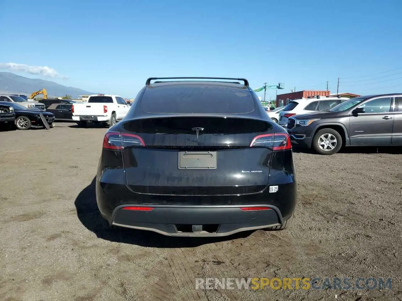 6 Photograph of a damaged car 7SAYGDEE2NF391349 TESLA MODEL Y 2022