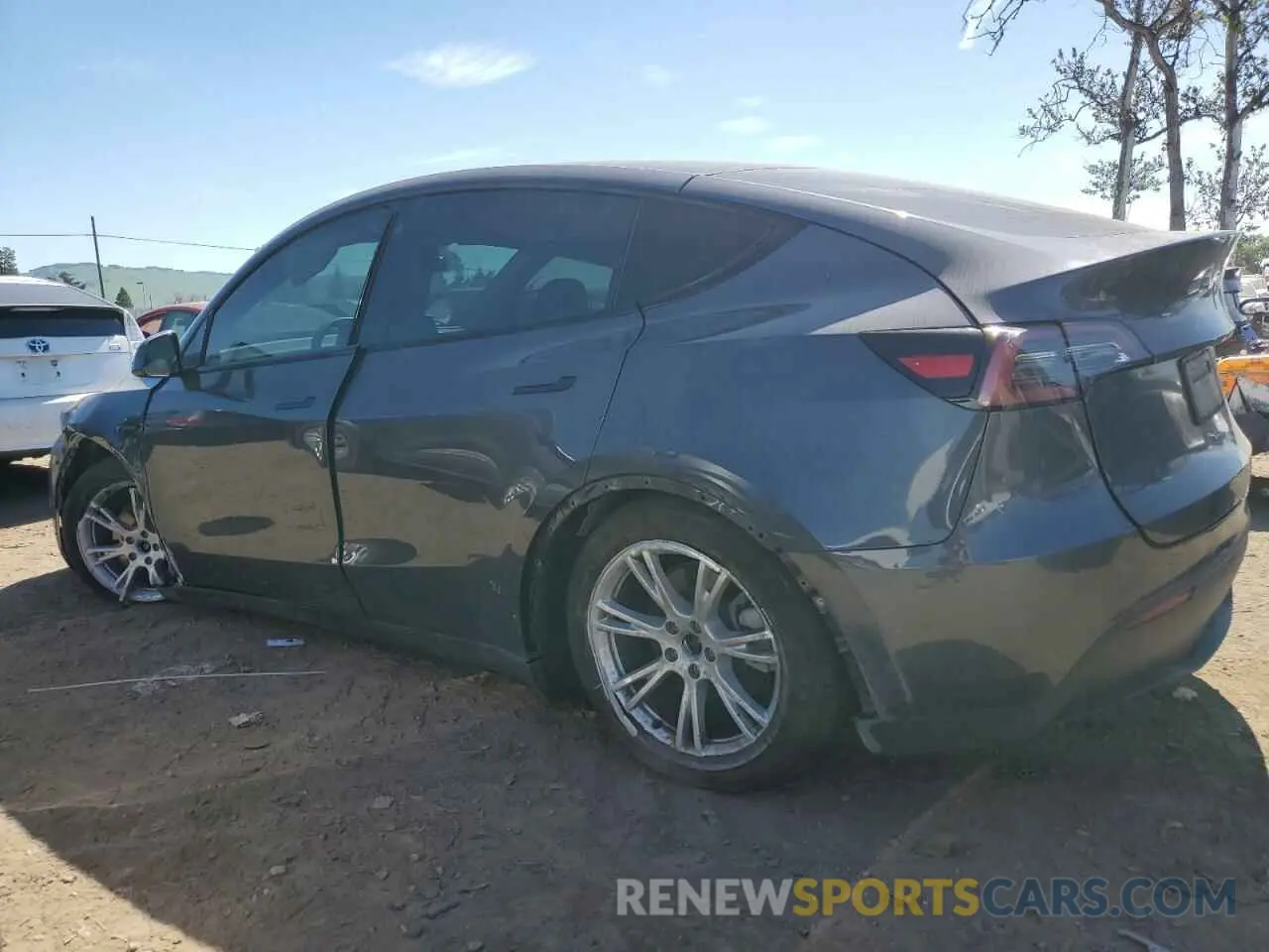 2 Photograph of a damaged car 7SAYGDEE2NF402320 TESLA MODEL Y 2022