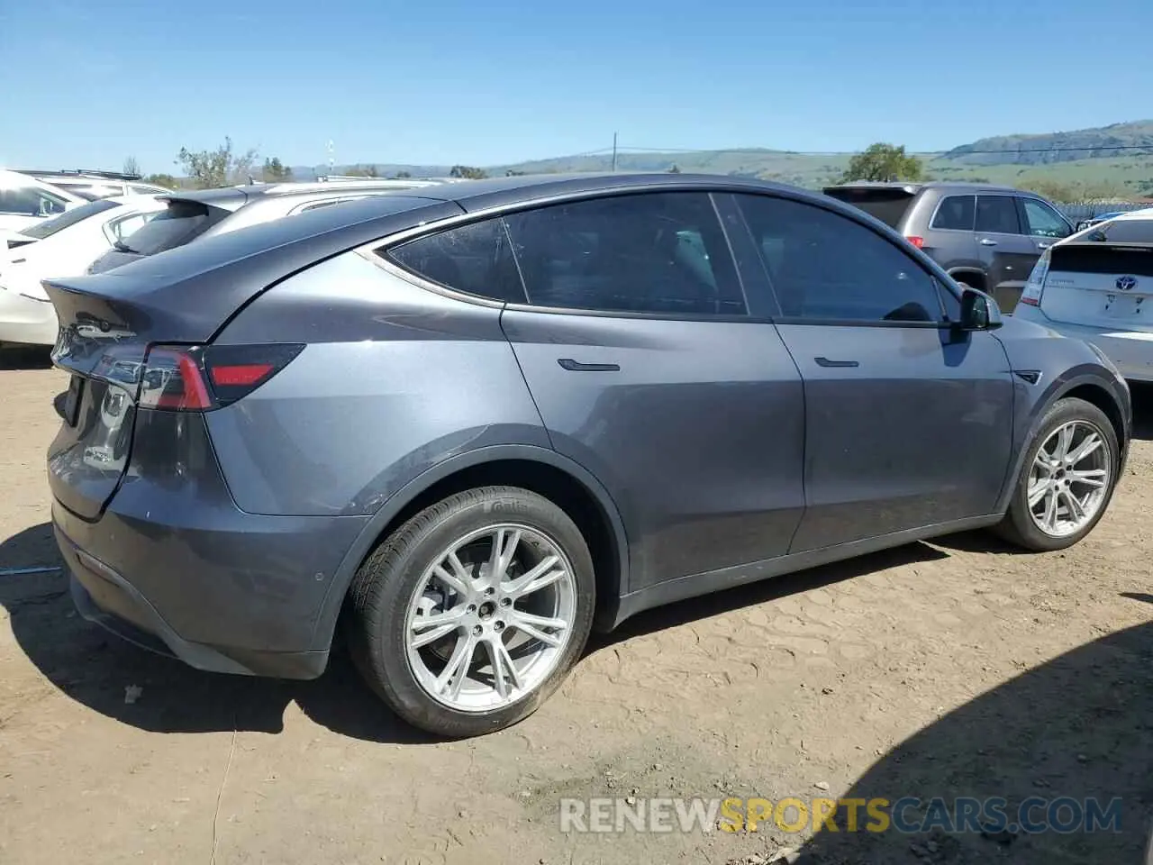 3 Photograph of a damaged car 7SAYGDEE2NF402320 TESLA MODEL Y 2022