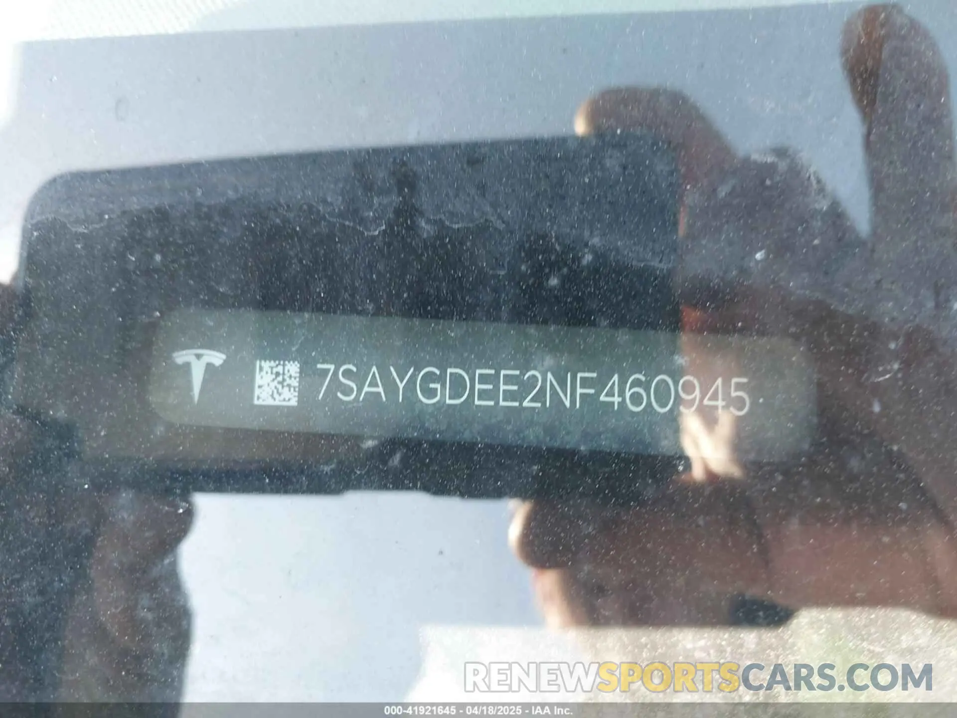 9 Photograph of a damaged car 7SAYGDEE2NF460945 TESLA MODEL Y 2022