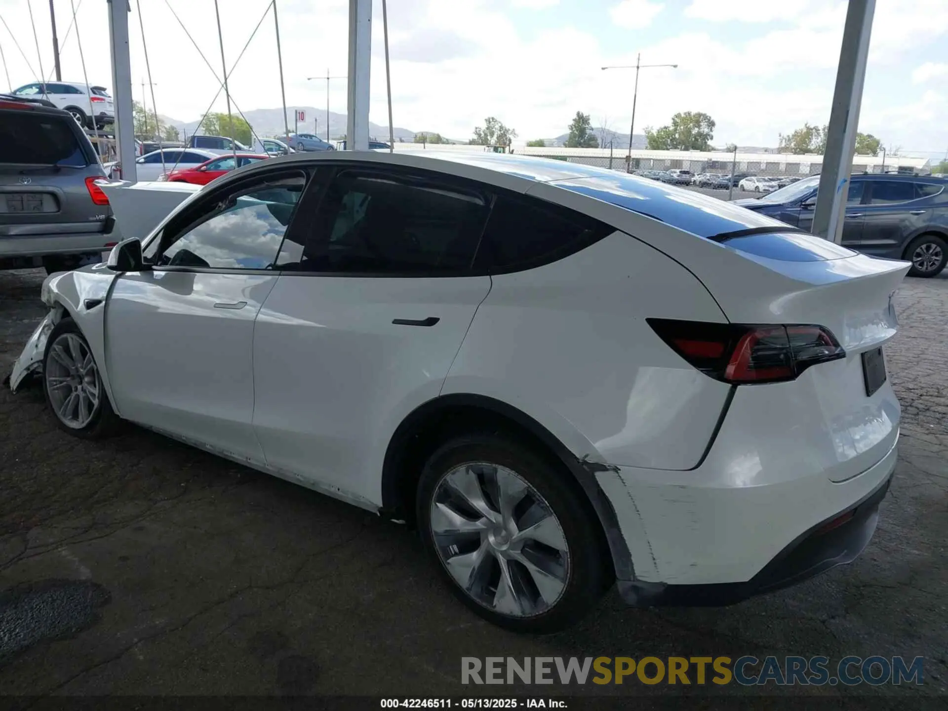 3 Фотография поврежденного автомобиля 7SAYGDEE2NF509769 TESLA MODEL Y 2022