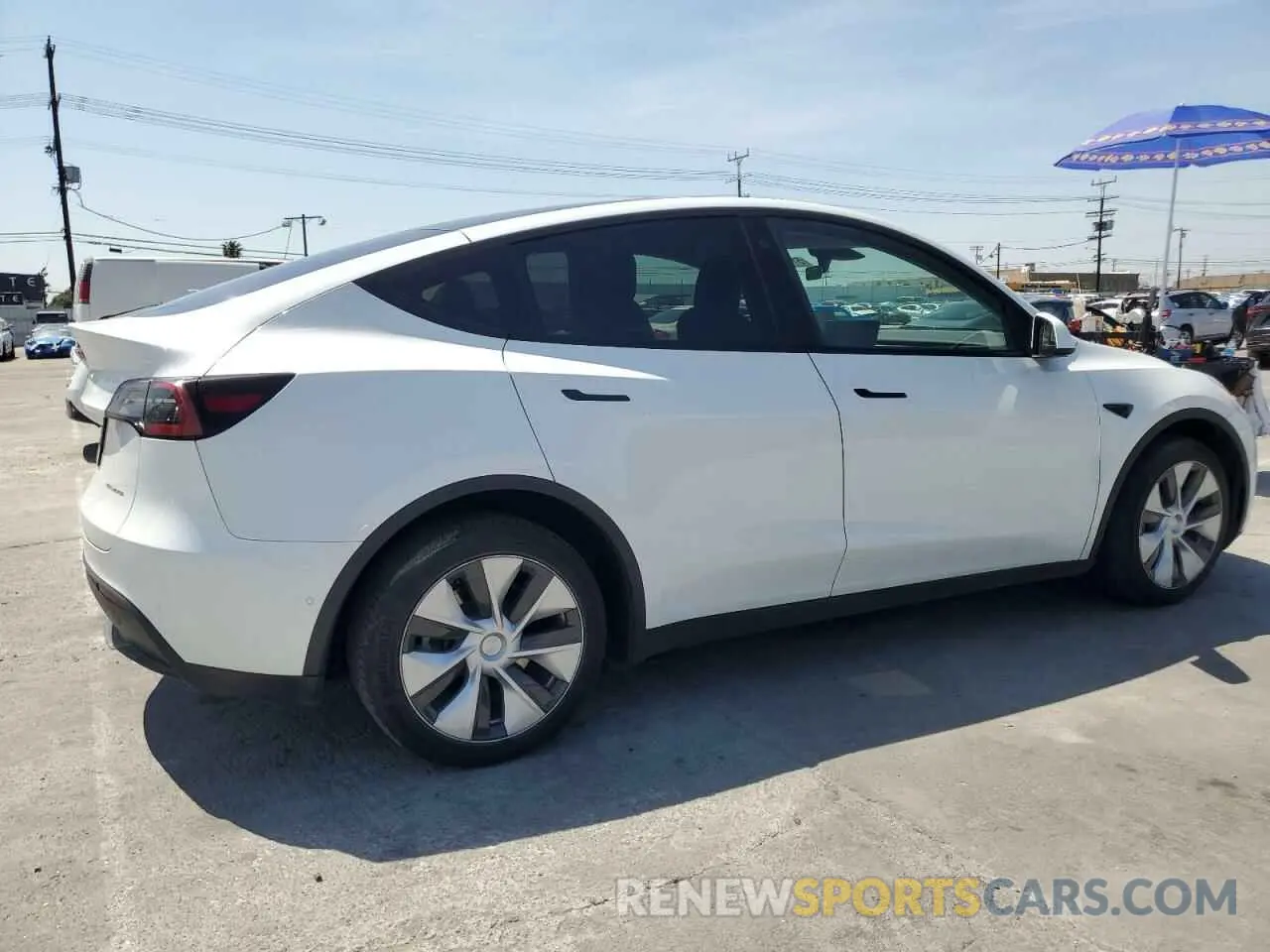 3 Photograph of a damaged car 7SAYGDEE2NF513823 TESLA MODEL Y 2022