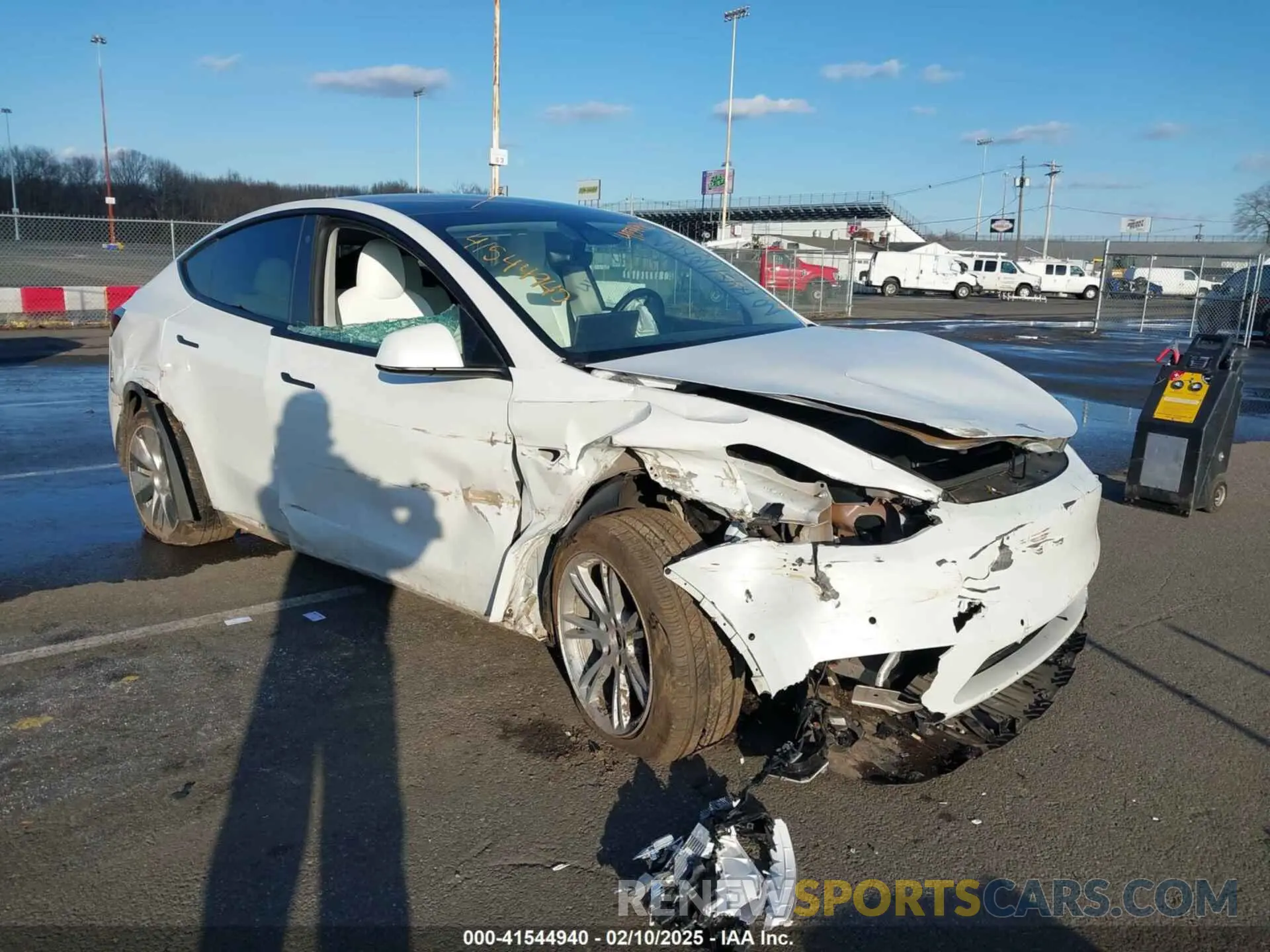 1 Фотография поврежденного автомобиля 7SAYGDEE3NF331645 TESLA MODEL Y 2022