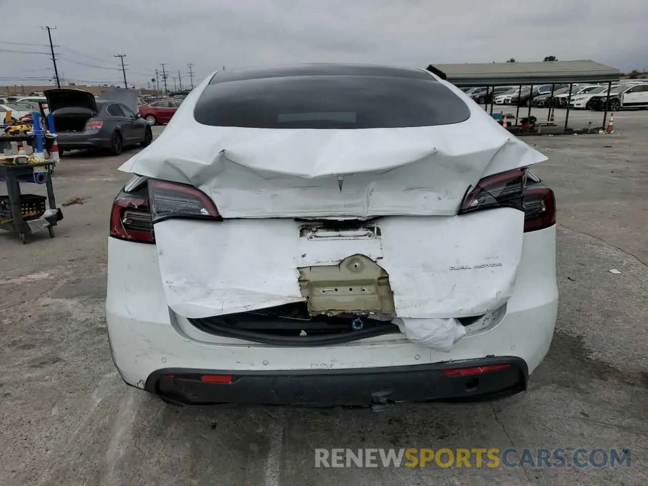 6 Фотография поврежденного автомобиля 7SAYGDEE3NF332035 TESLA MODEL Y 2022