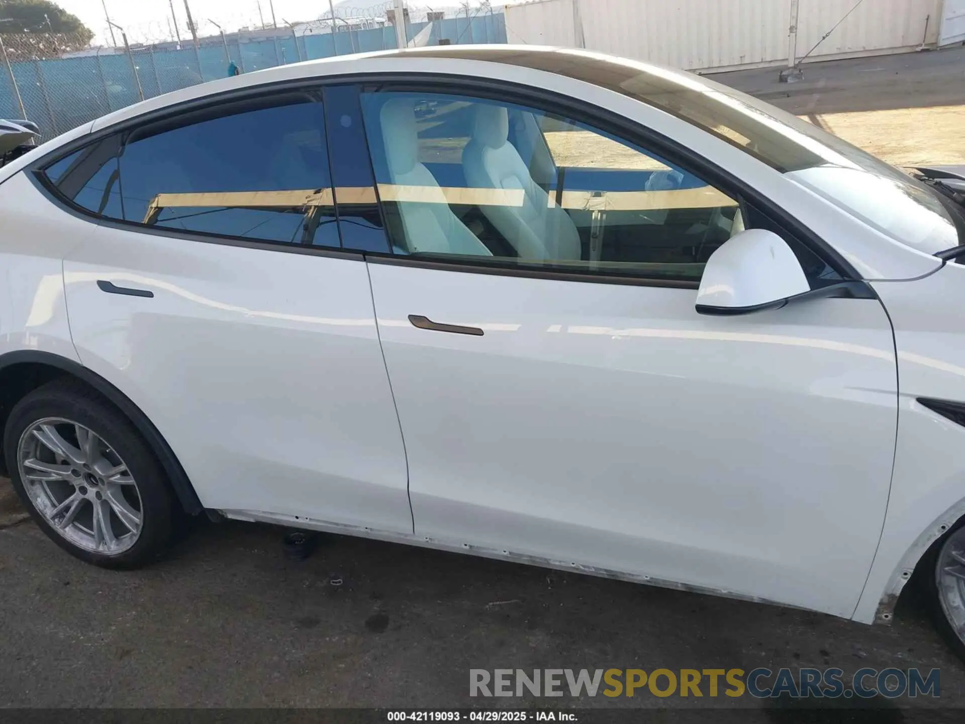 12 Фотография поврежденного автомобиля 7SAYGDEE3NF426030 TESLA MODEL Y 2022
