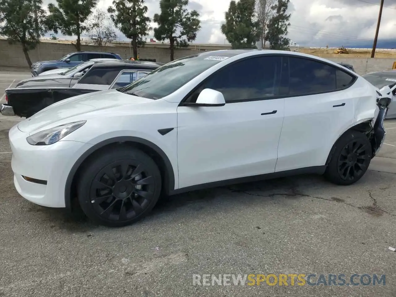 1 Photograph of a damaged car 7SAYGDEE3NF558379 TESLA MODEL Y 2022