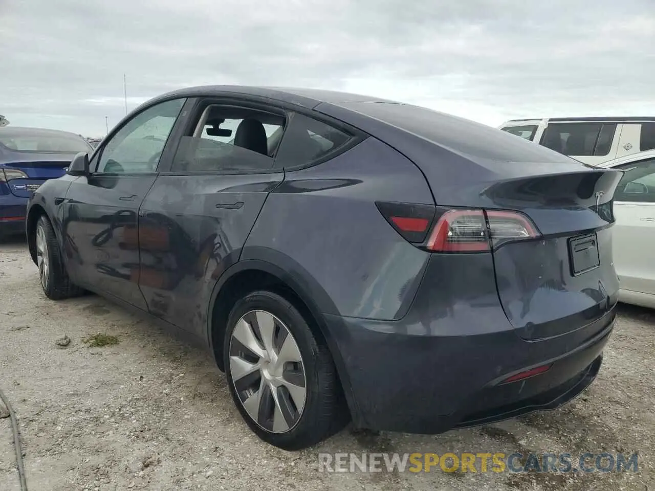 2 Photograph of a damaged car 7SAYGDEE4NA008315 TESLA MODEL Y 2022