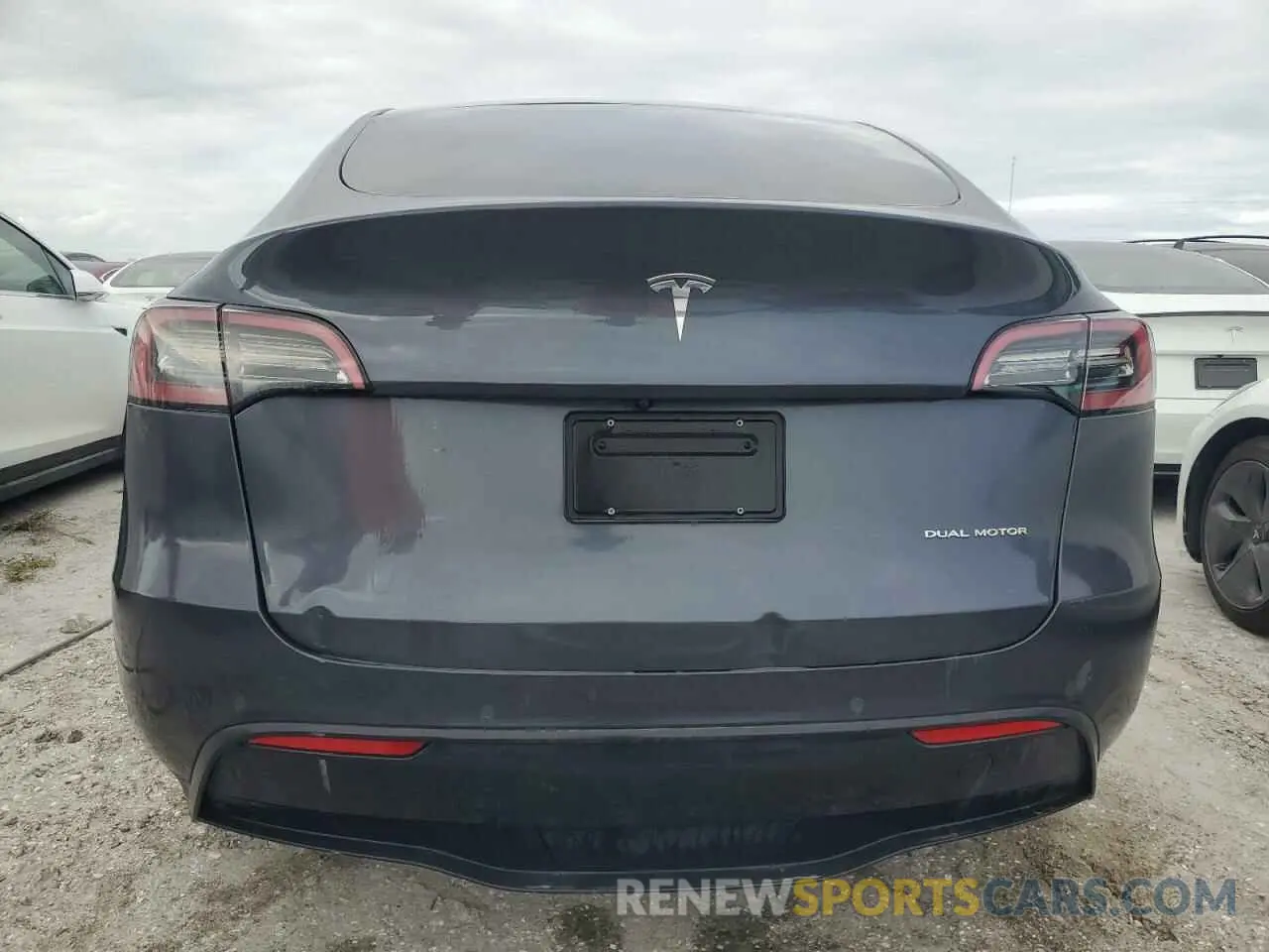 6 Photograph of a damaged car 7SAYGDEE4NA008315 TESLA MODEL Y 2022