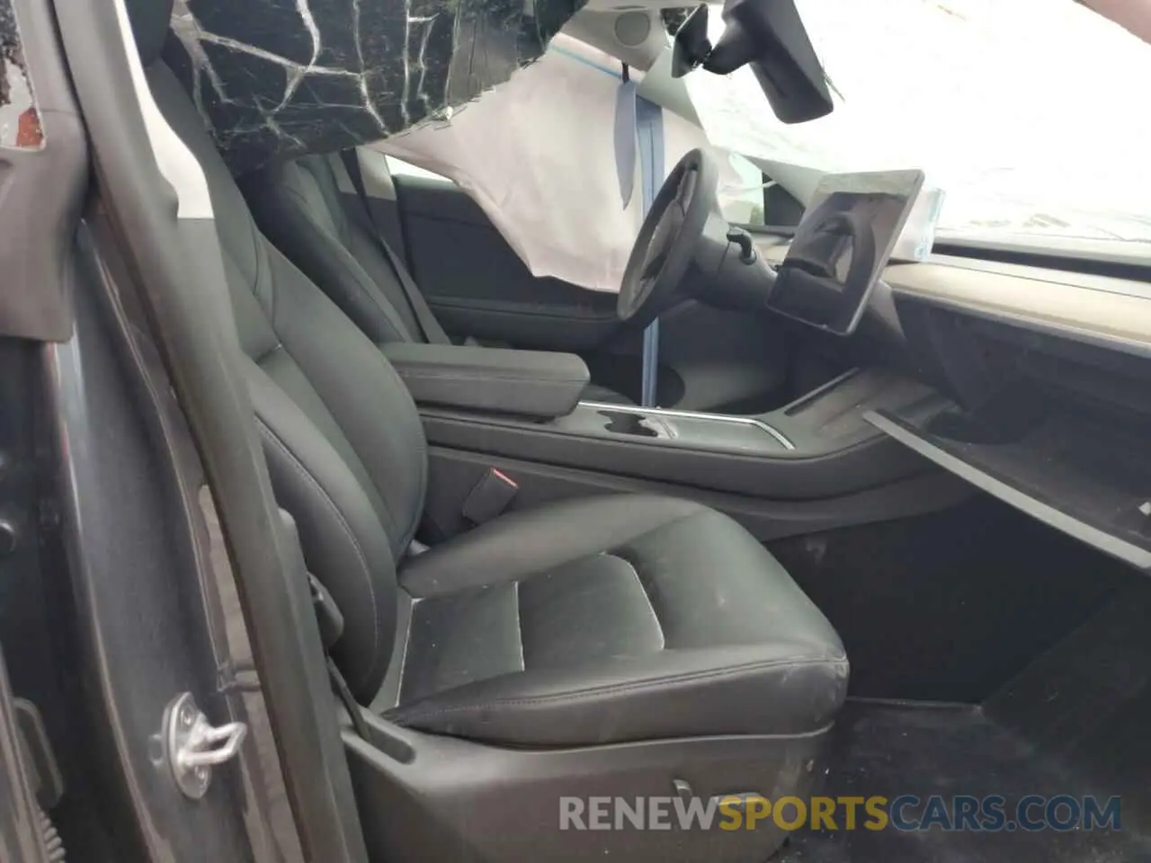 7 Photograph of a damaged car 7SAYGDEE4NA019623 TESLA MODEL Y 2022