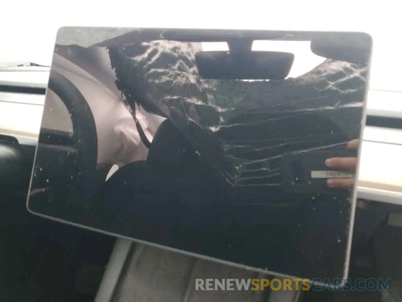 9 Photograph of a damaged car 7SAYGDEE4NA019623 TESLA MODEL Y 2022