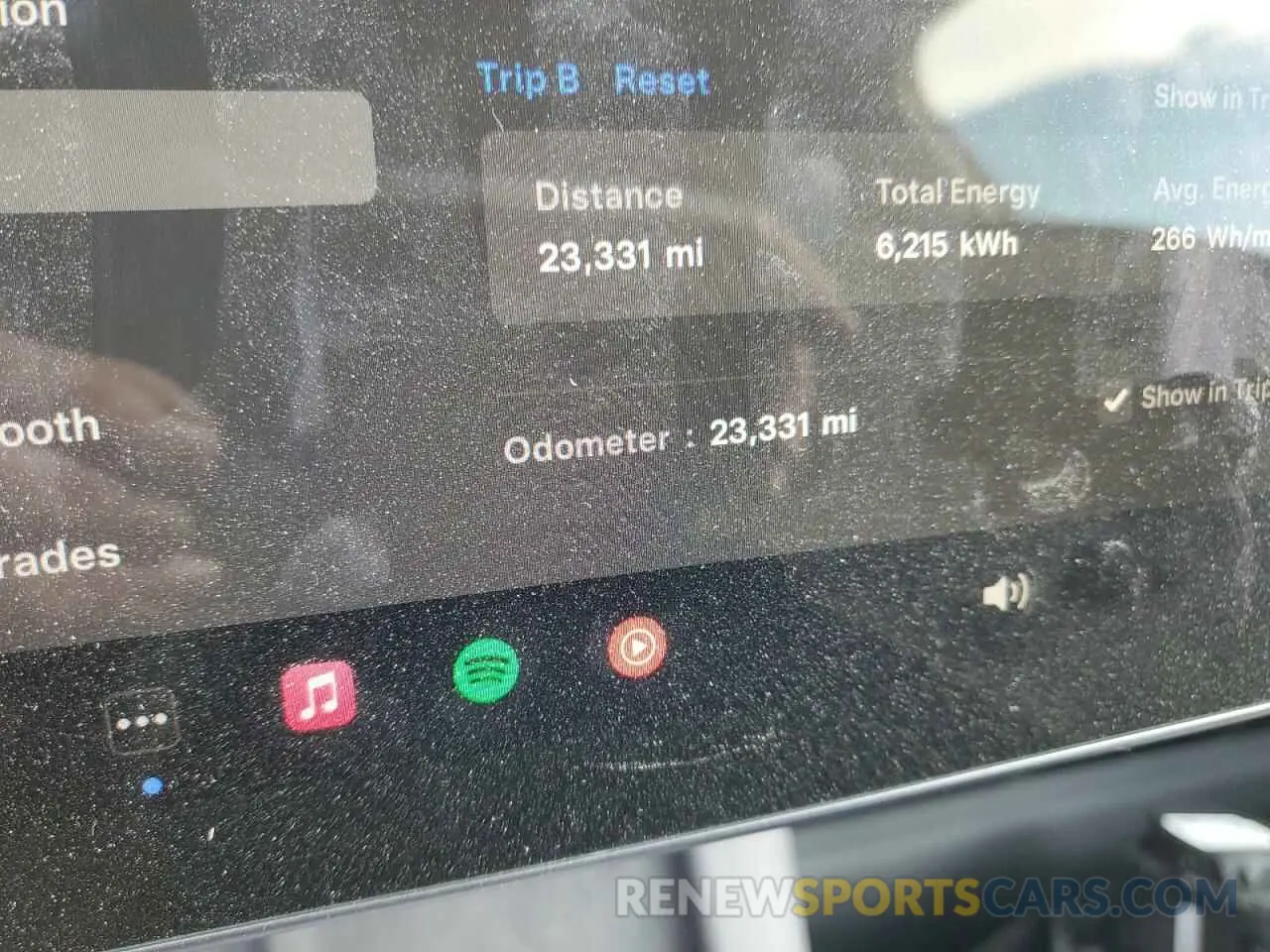 9 Photograph of a damaged car 7SAYGDEE4NA020707 TESLA MODEL Y 2022