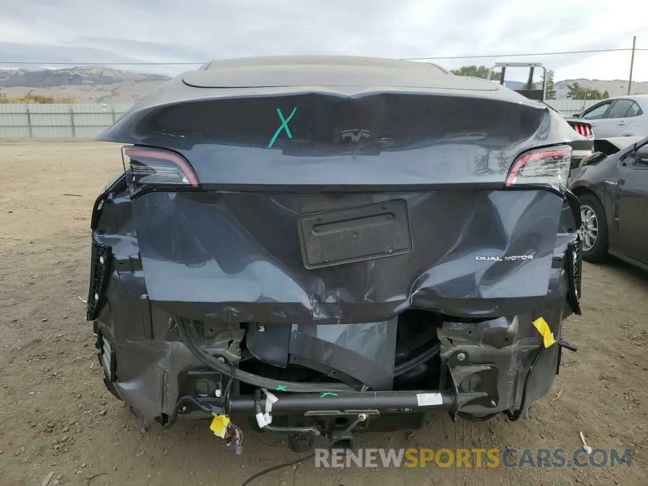 6 Photograph of a damaged car 7SAYGDEE4NF352553 TESLA MODEL Y 2022