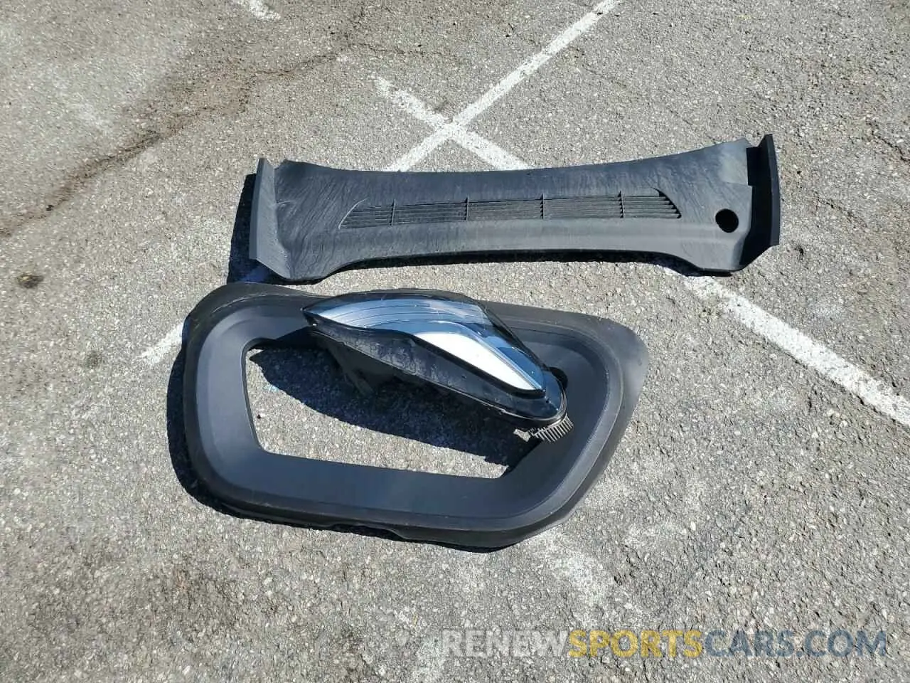 13 Photograph of a damaged car 7SAYGDEE4NF357428 TESLA MODEL Y 2022