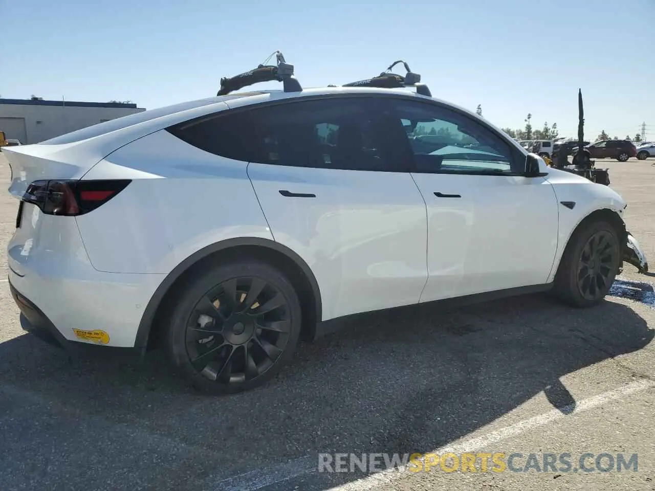 3 Photograph of a damaged car 7SAYGDEE4NF357428 TESLA MODEL Y 2022