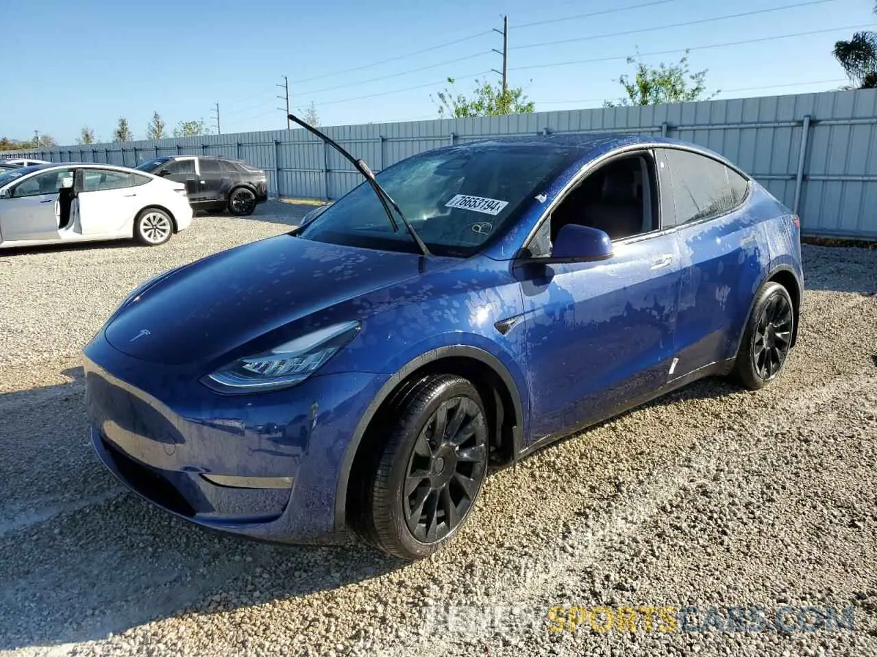 1 Photograph of a damaged car 7SAYGDEE4NF381860 TESLA MODEL Y 2022