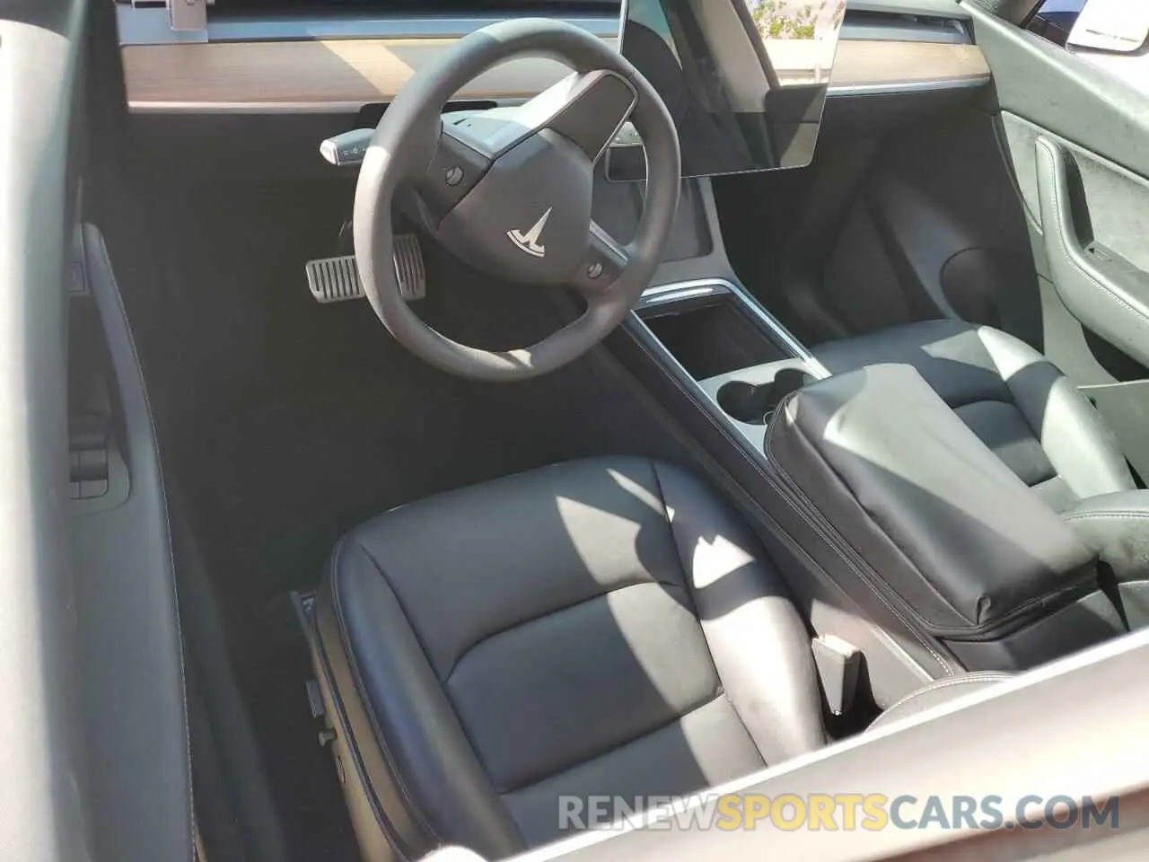 8 Photograph of a damaged car 7SAYGDEE4NF381860 TESLA MODEL Y 2022