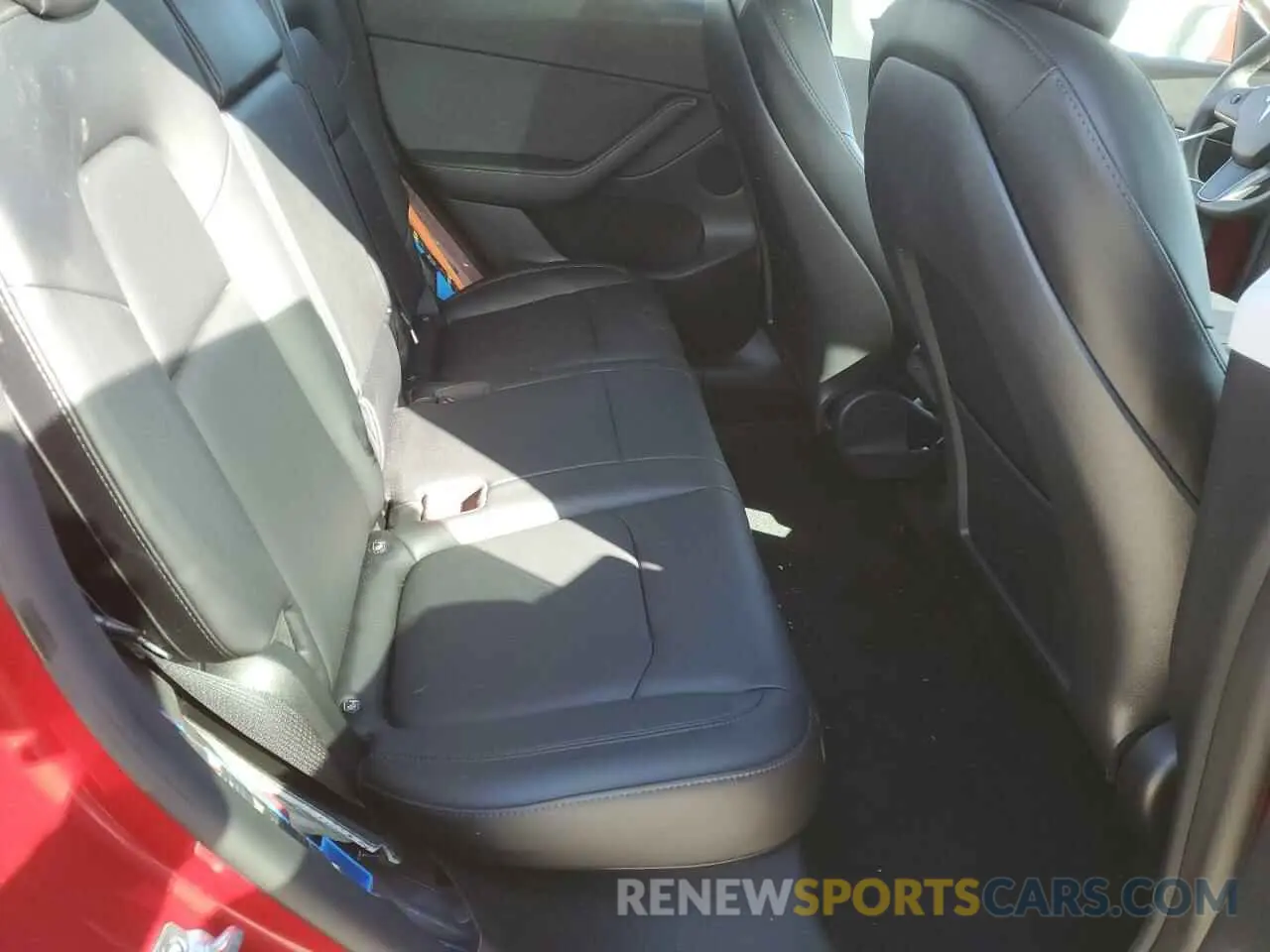 11 Photograph of a damaged car 7SAYGDEE4NF461398 TESLA MODEL Y 2022
