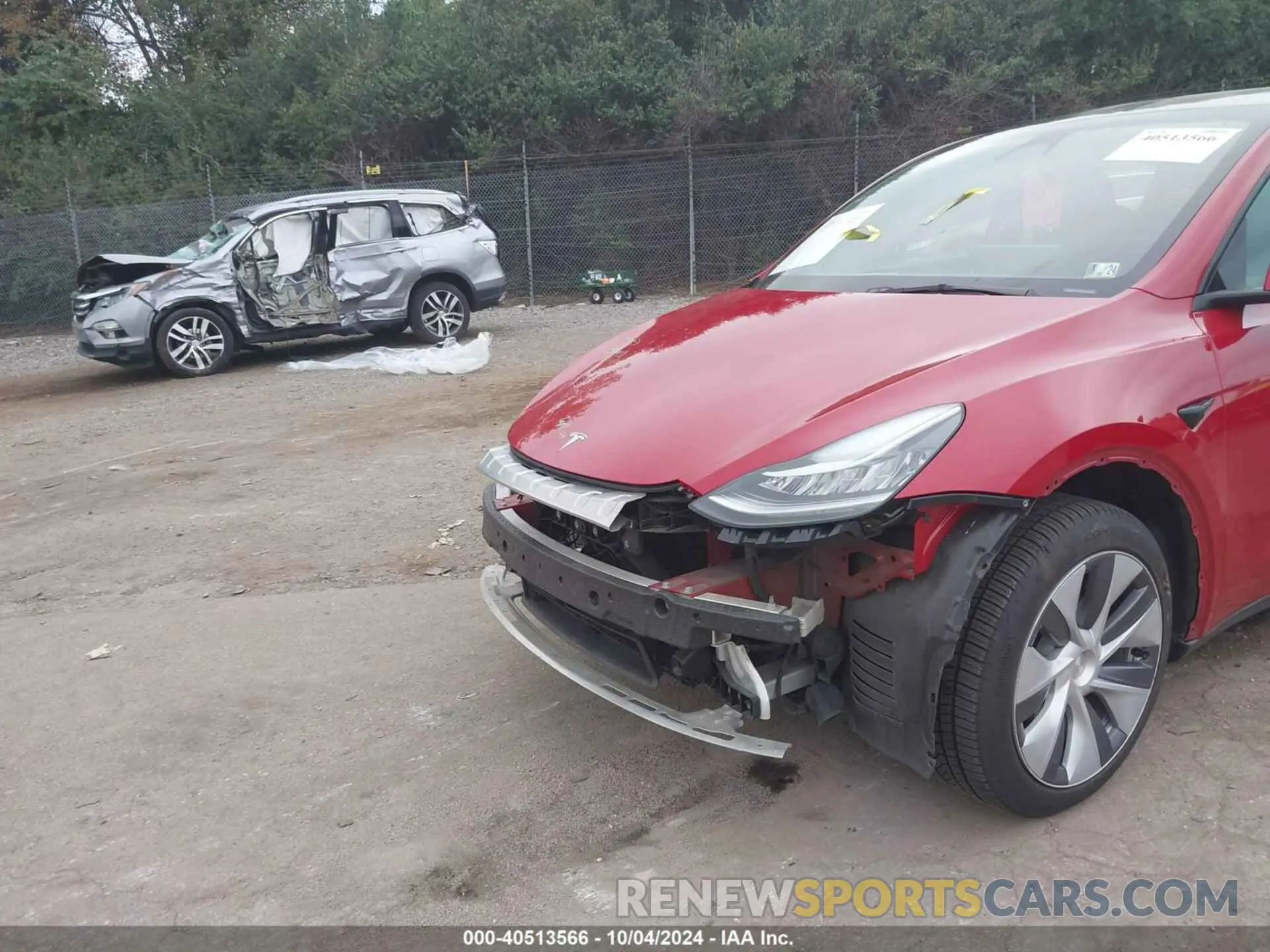 19 Photograph of a damaged car 7SAYGDEE5NA012843 TESLA MODEL Y 2022