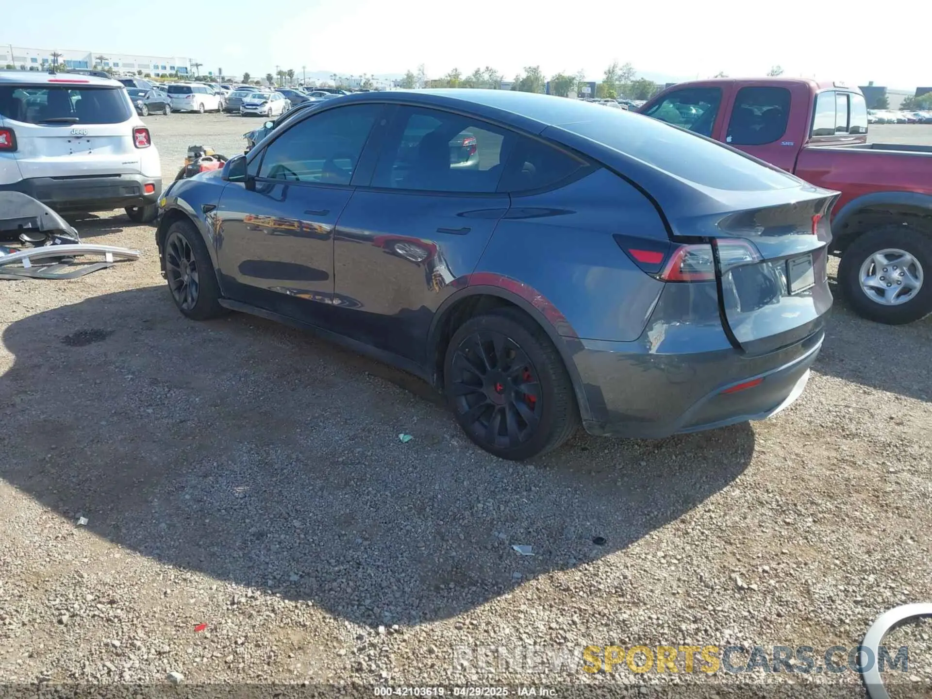 3 Photograph of a damaged car 7SAYGDEE5NF342226 TESLA MODEL Y 2022