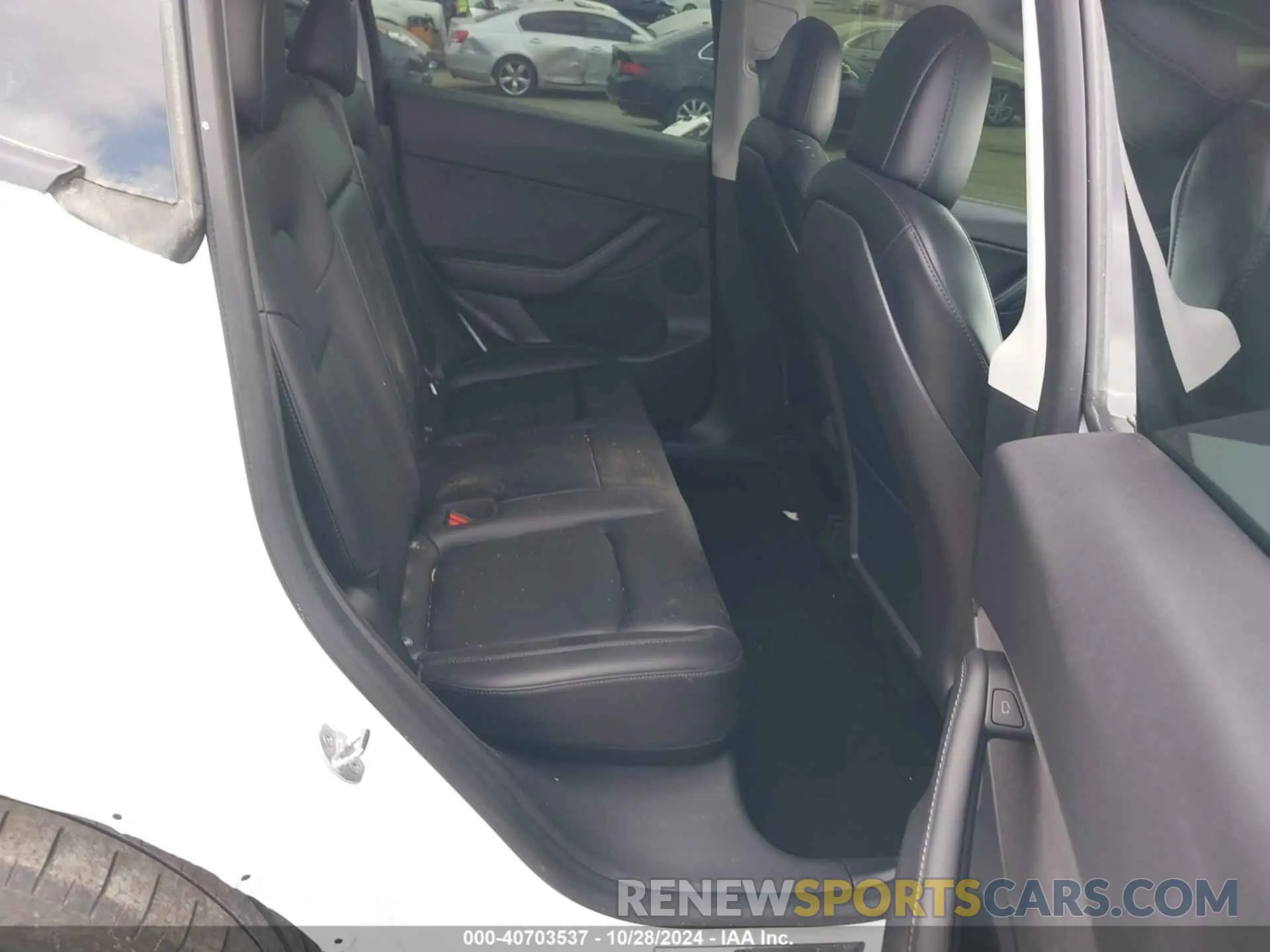 8 Photograph of a damaged car 7SAYGDEE5NF356983 TESLA MODEL Y 2022