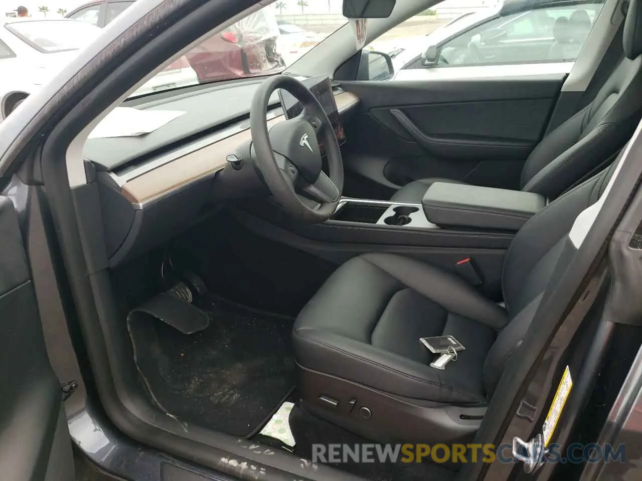 7 Photograph of a damaged car 7SAYGDEE5NF386694 TESLA MODEL Y 2022