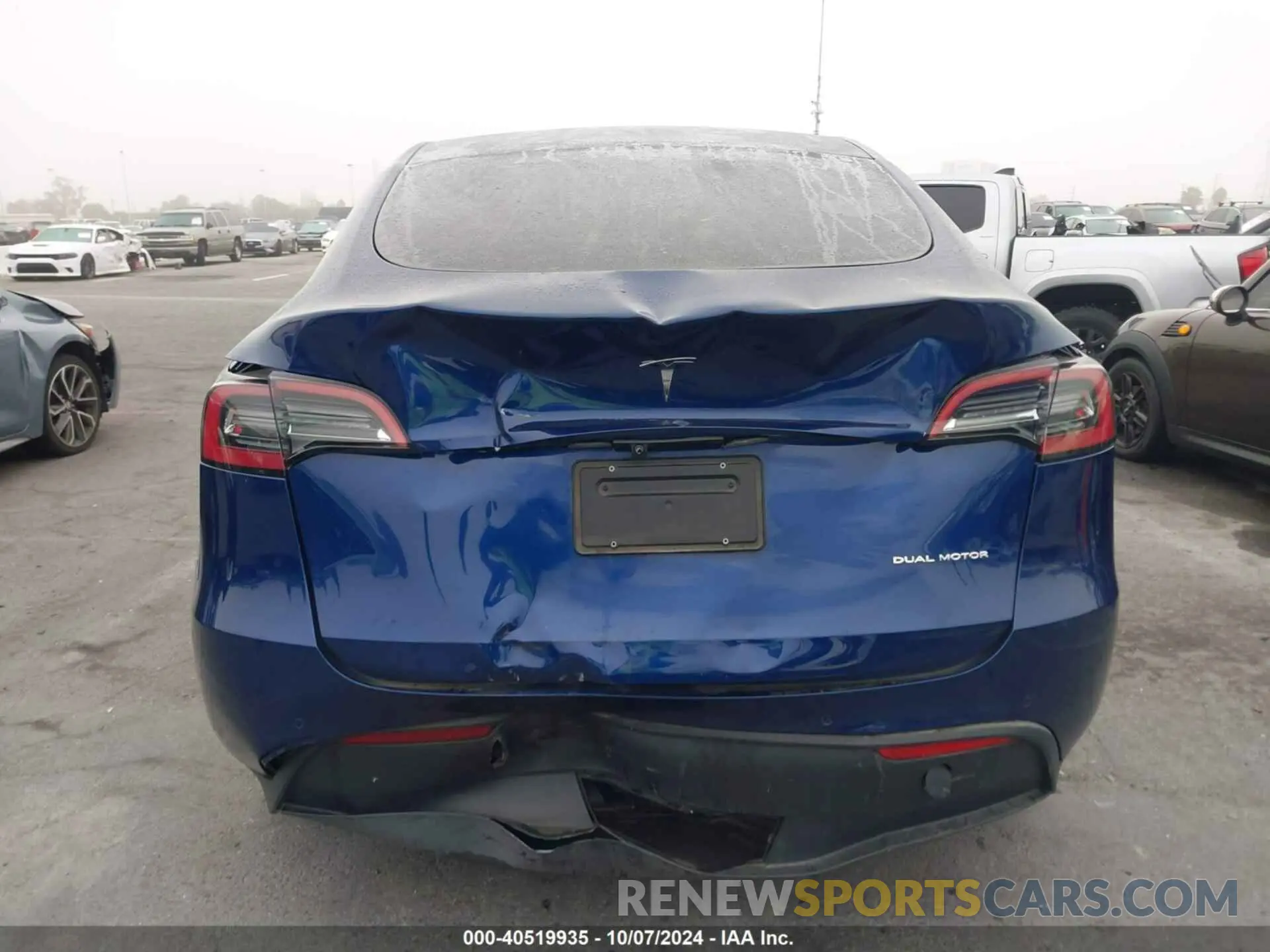 16 Photograph of a damaged car 7SAYGDEE5NF459045 TESLA MODEL Y 2022