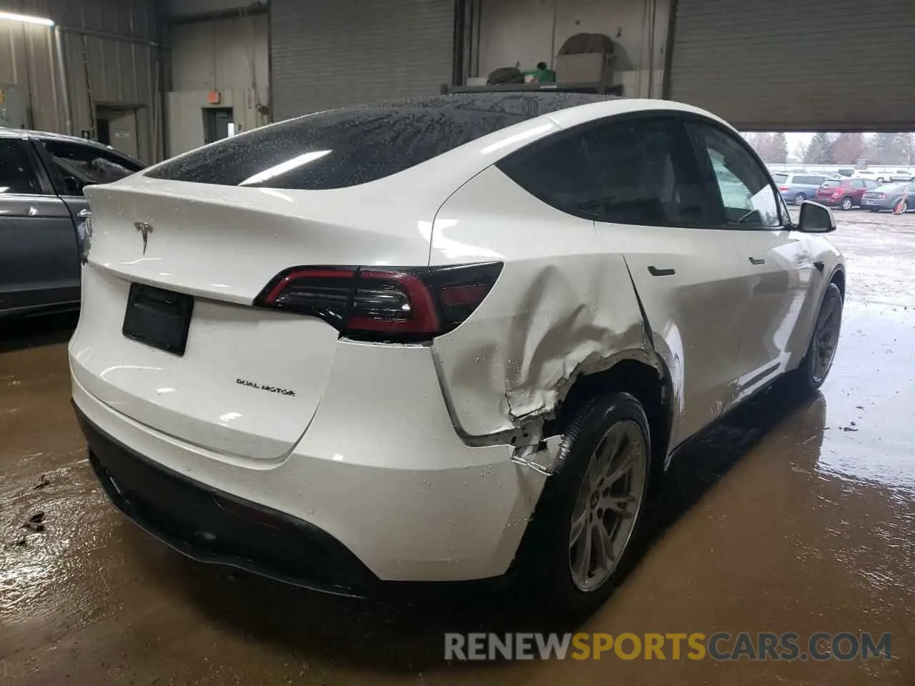 3 Фотография поврежденного автомобиля 7SAYGDEE5NF532141 TESLA MODEL Y 2022