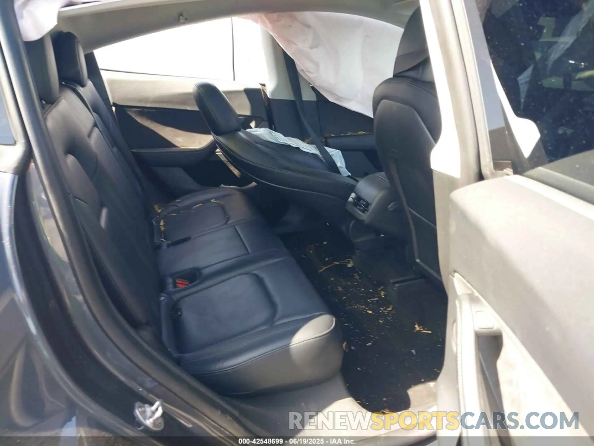 8 Фотография поврежденного автомобиля 7SAYGDEE5NF557900 TESLA MODEL Y 2022