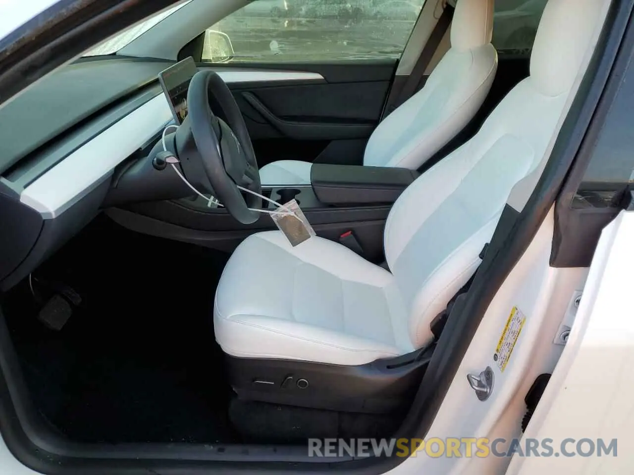 7 Photograph of a damaged car 7SAYGDEE5NF559355 TESLA MODEL Y 2022