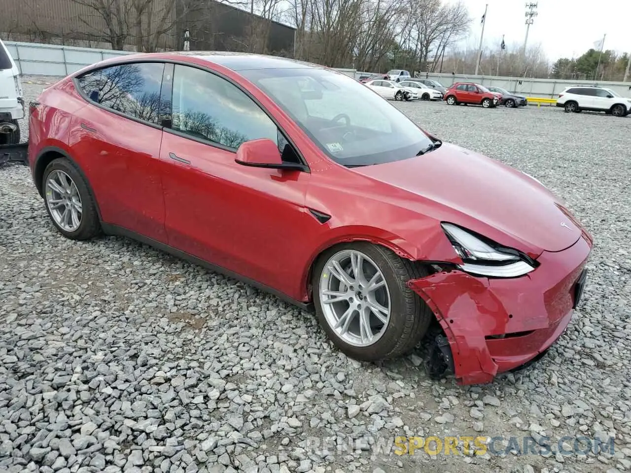 4 Photograph of a damaged car 7SAYGDEE6NA019719 TESLA MODEL Y 2022