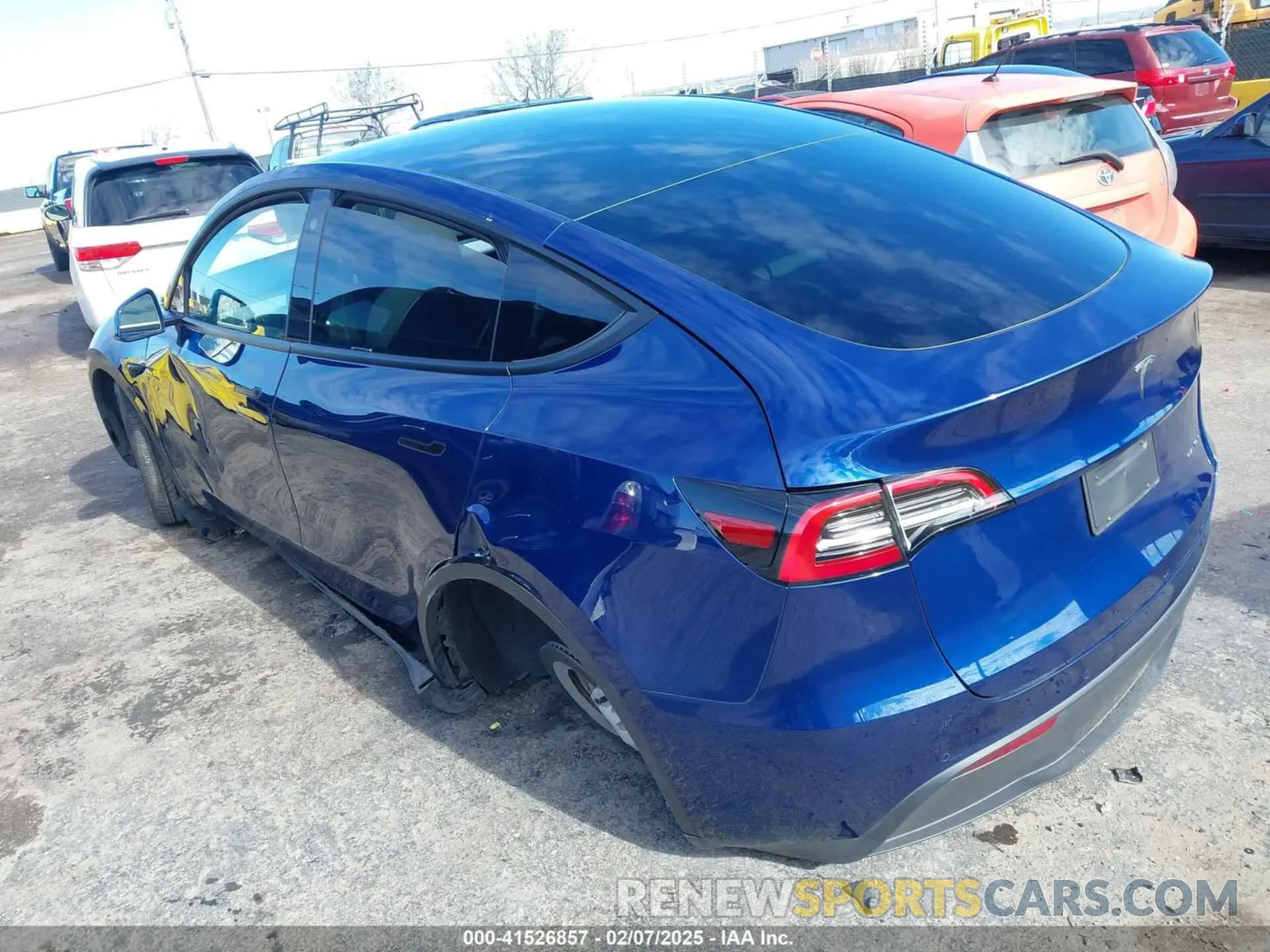 3 Photograph of a damaged car 7SAYGDEE6NF318372 TESLA MODEL Y 2022