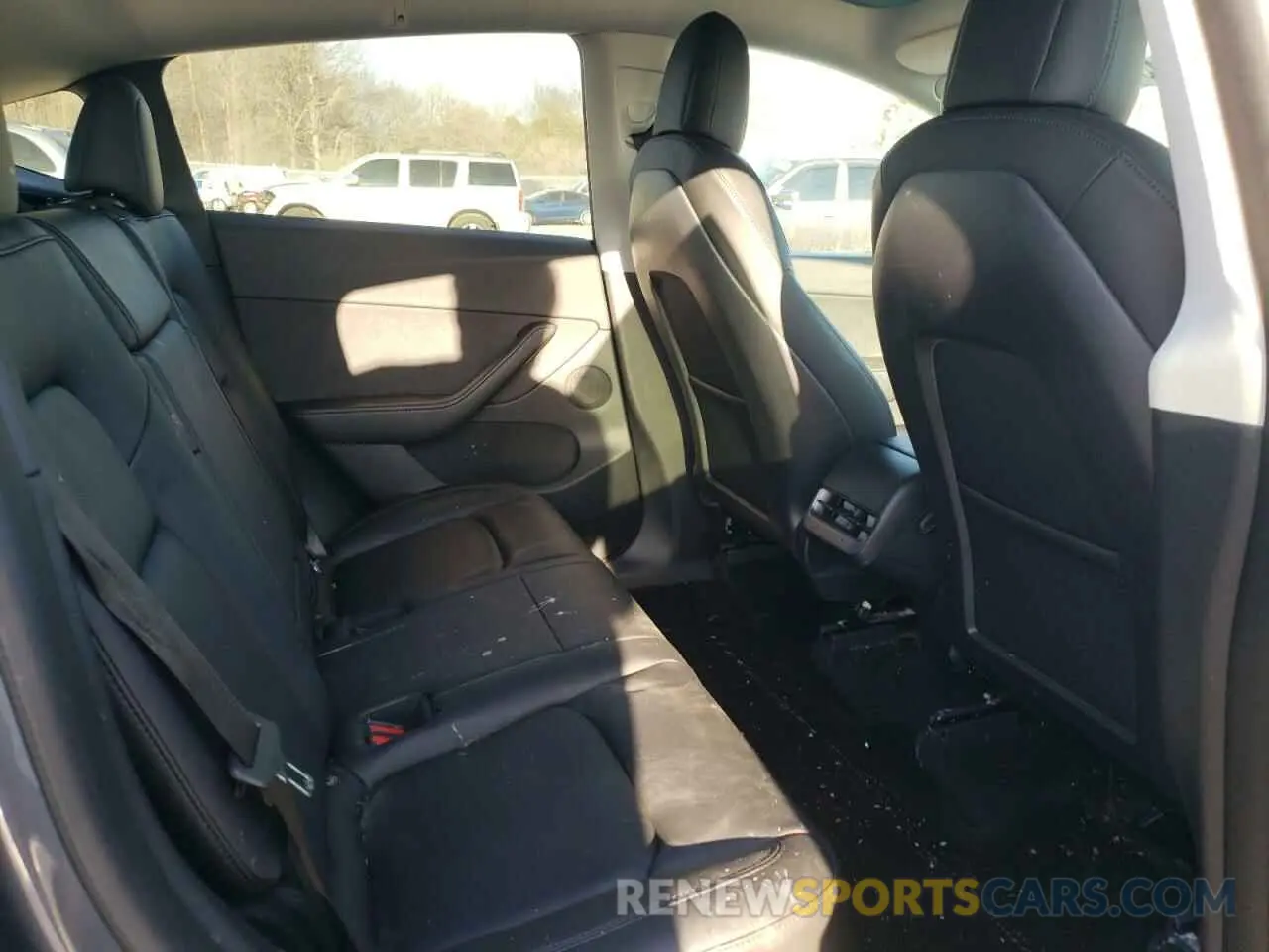 12 Photograph of a damaged car 7SAYGDEE6NF331851 TESLA MODEL Y 2022