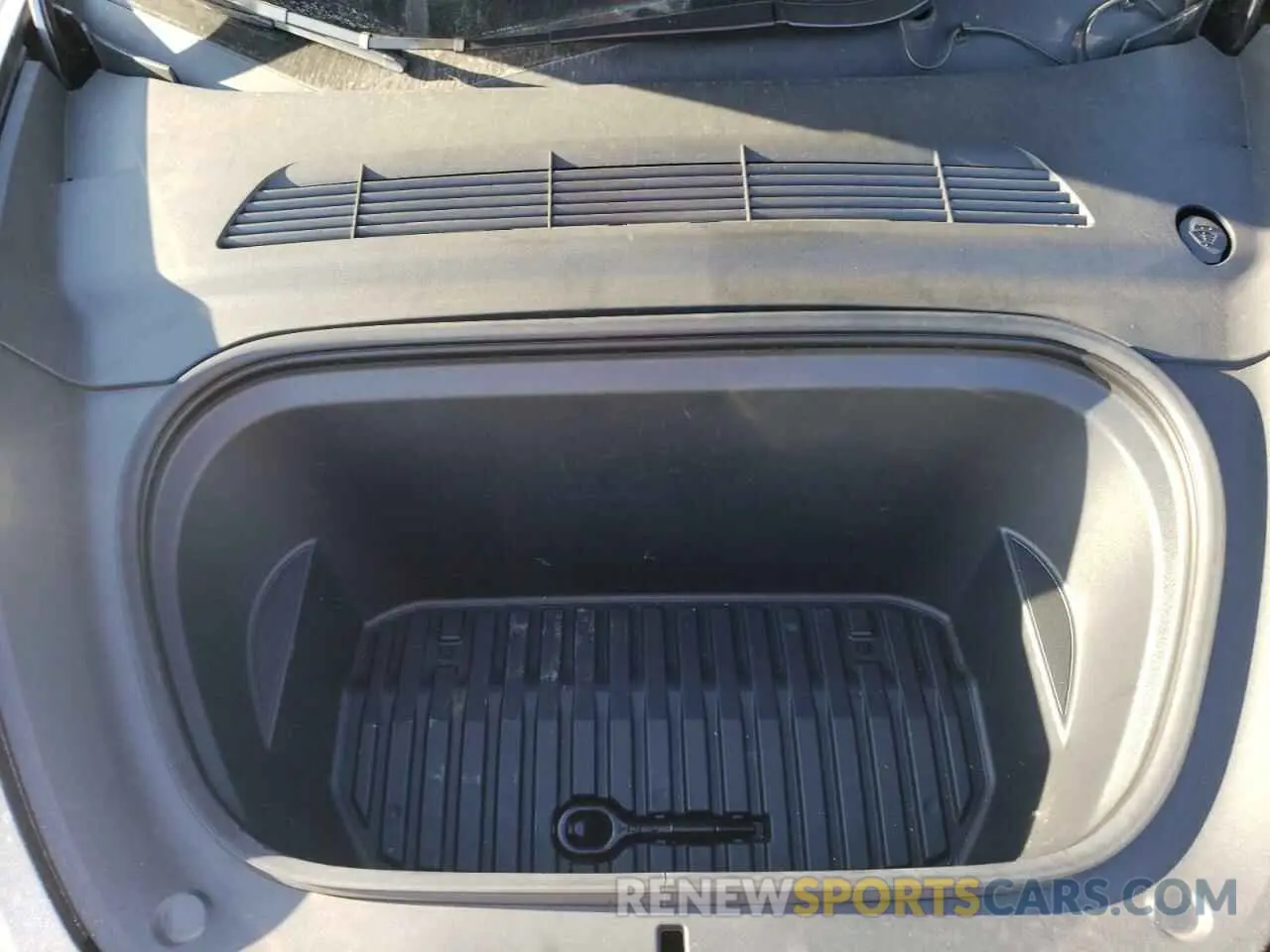 14 Photograph of a damaged car 7SAYGDEE6NF331851 TESLA MODEL Y 2022
