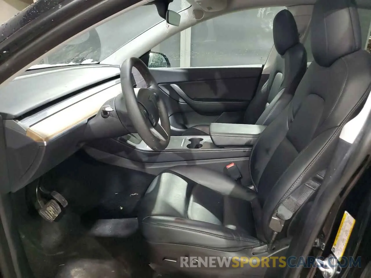 7 Photograph of a damaged car 7SAYGDEE6NF480292 TESLA MODEL Y 2022