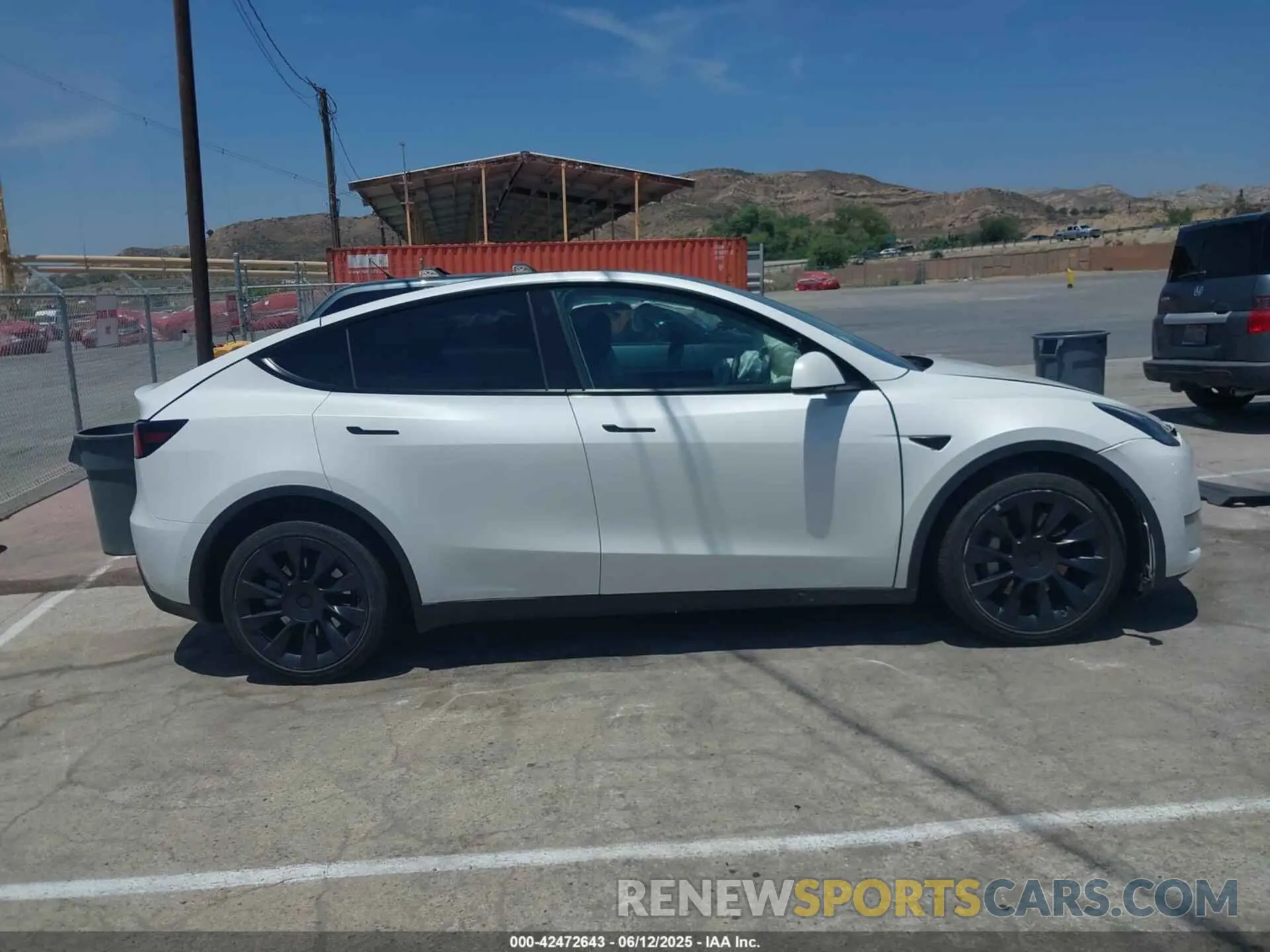 13 Фотография поврежденного автомобиля 7SAYGDEE6NF481300 TESLA MODEL Y 2022