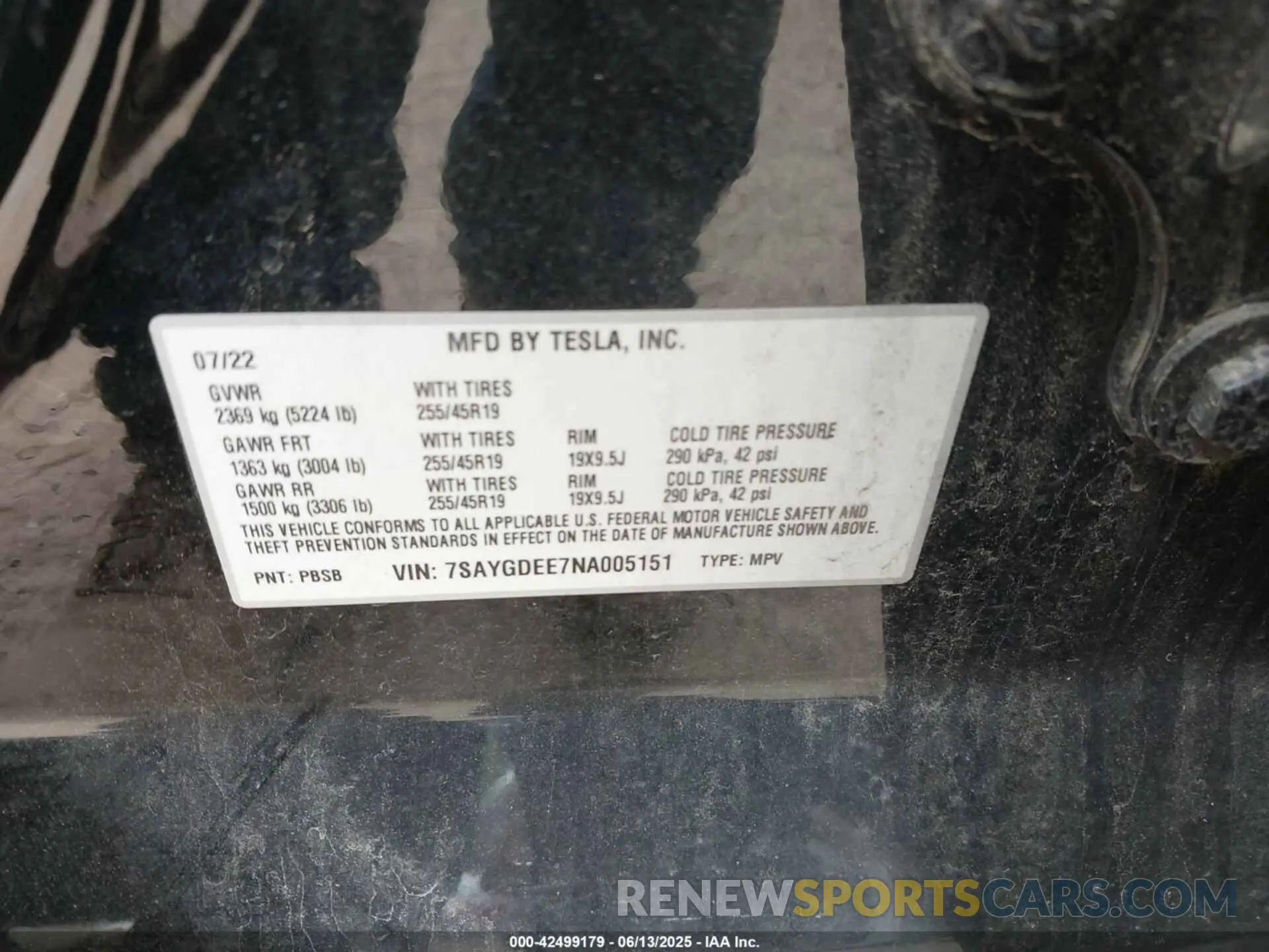 9 Photograph of a damaged car 7SAYGDEE7NA005151 TESLA MODEL Y 2022