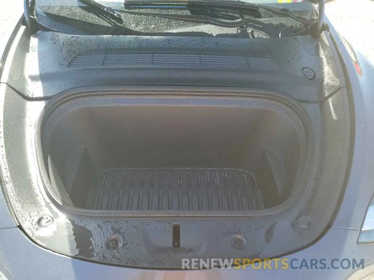7 Photograph of a damaged car 7SAYGDEE7NA005943 TESLA MODEL Y 2022