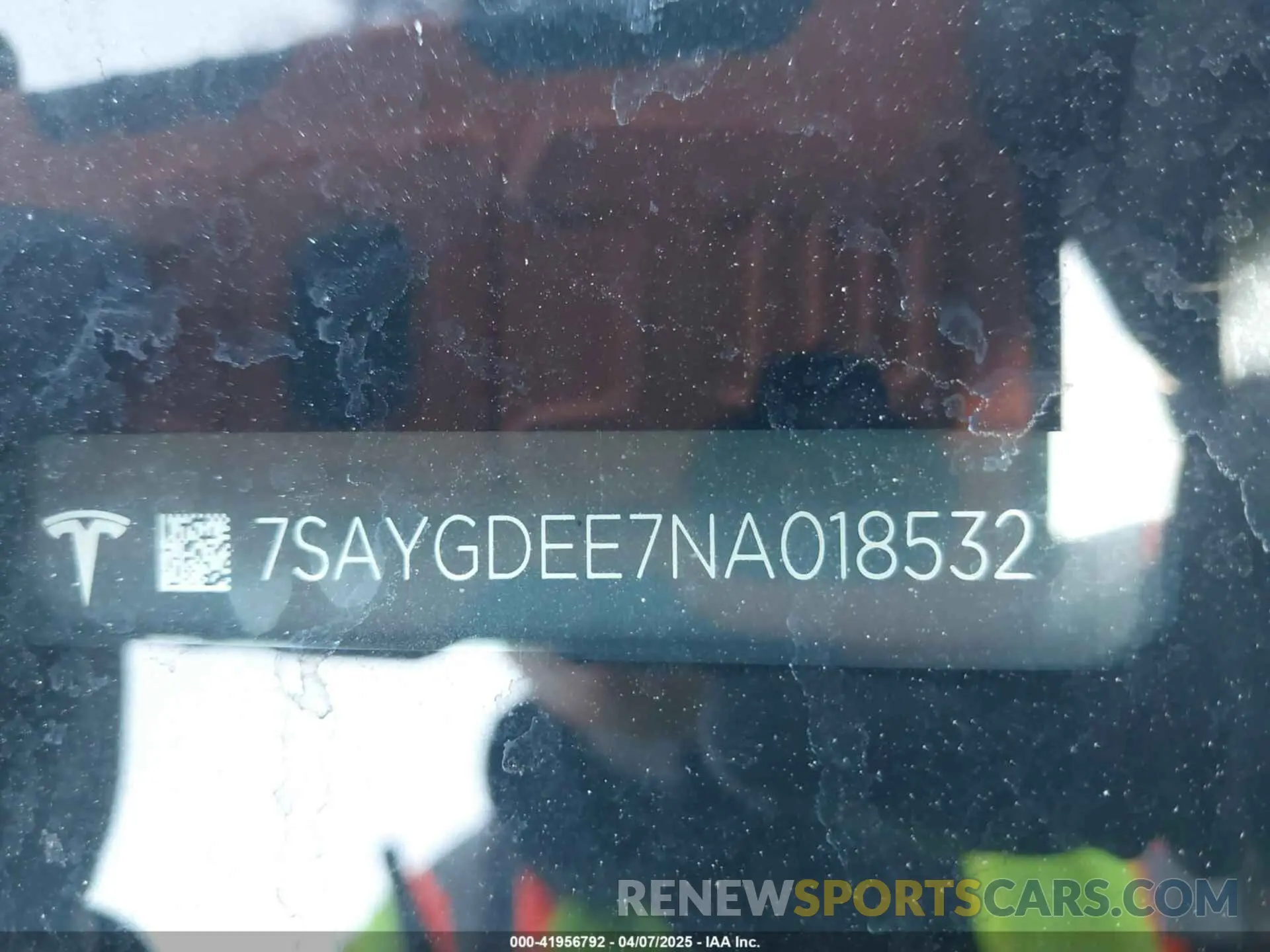 9 Photograph of a damaged car 7SAYGDEE7NA018532 TESLA MODEL Y 2022