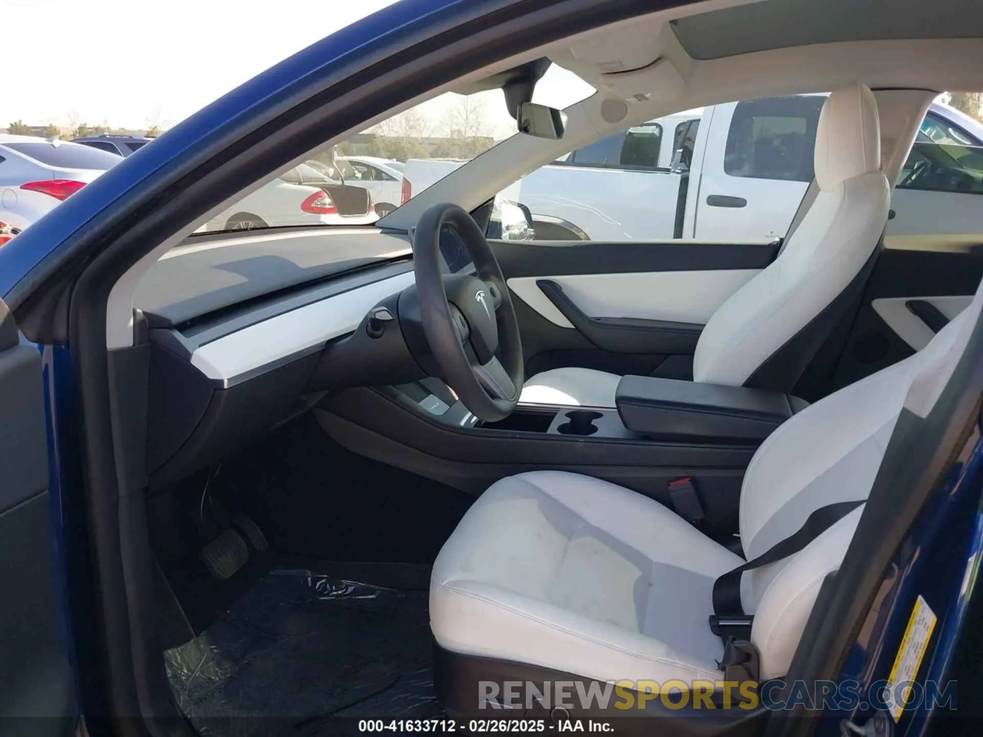 5 Photograph of a damaged car 7SAYGDEE7NF312239 TESLA MODEL Y 2022