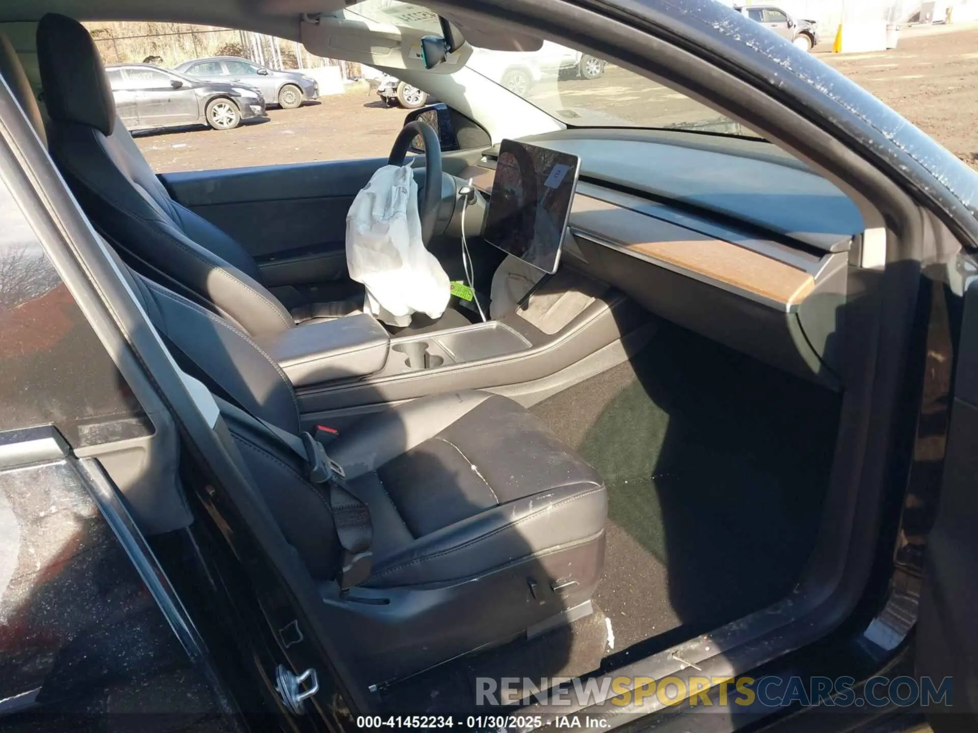 5 Photograph of a damaged car 7SAYGDEE7NF316856 TESLA MODEL Y 2022