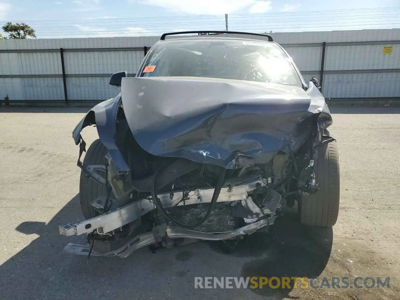5 Photograph of a damaged car 7SAYGDEE7NF351669 TESLA MODEL Y 2022