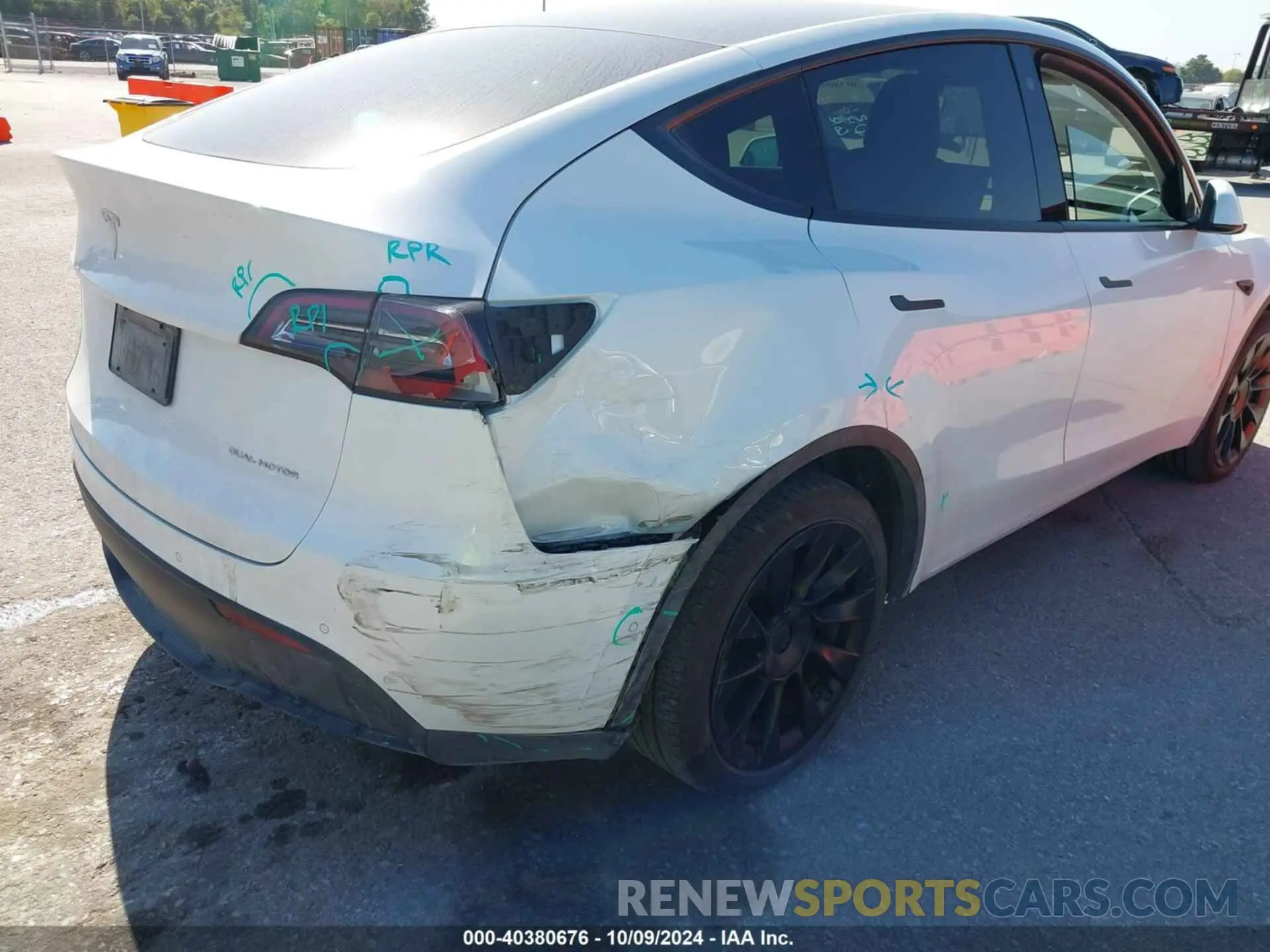6 Photograph of a damaged car 7SAYGDEE7NF413880 TESLA MODEL Y 2022