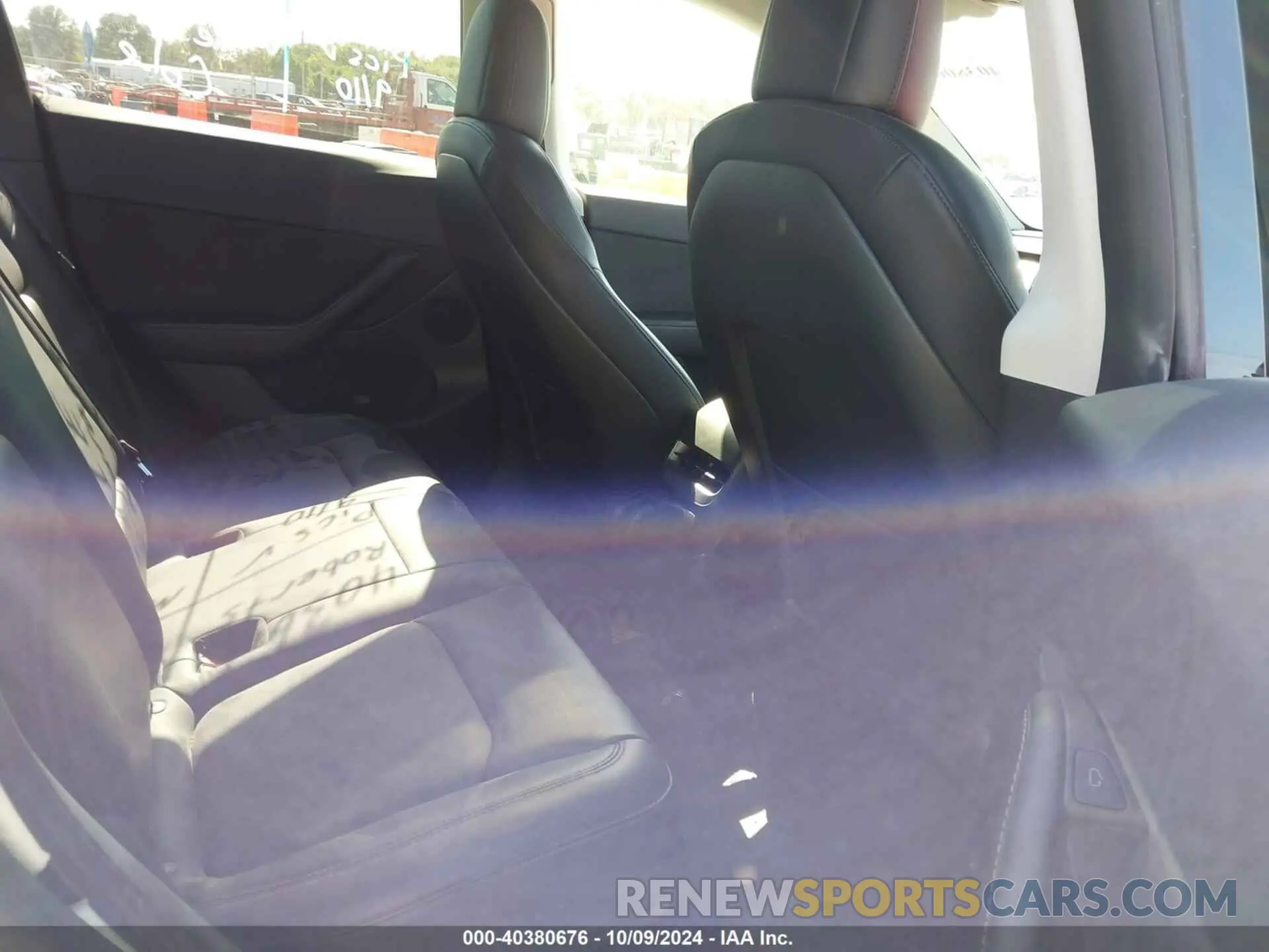 8 Photograph of a damaged car 7SAYGDEE7NF413880 TESLA MODEL Y 2022