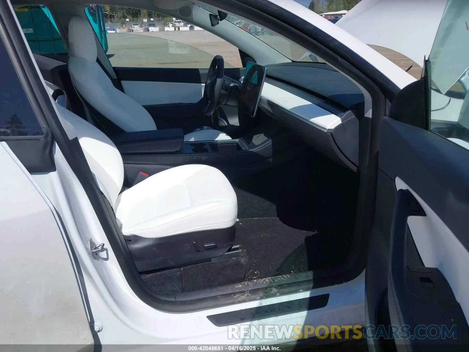 5 Фотография поврежденного автомобиля 7SAYGDEE7NF418223 TESLA MODEL Y 2022