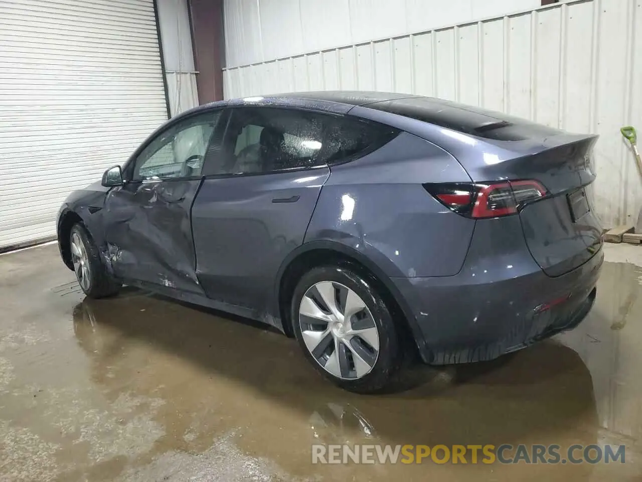 2 Photograph of a damaged car 7SAYGDEE7NF422837 TESLA MODEL Y 2022