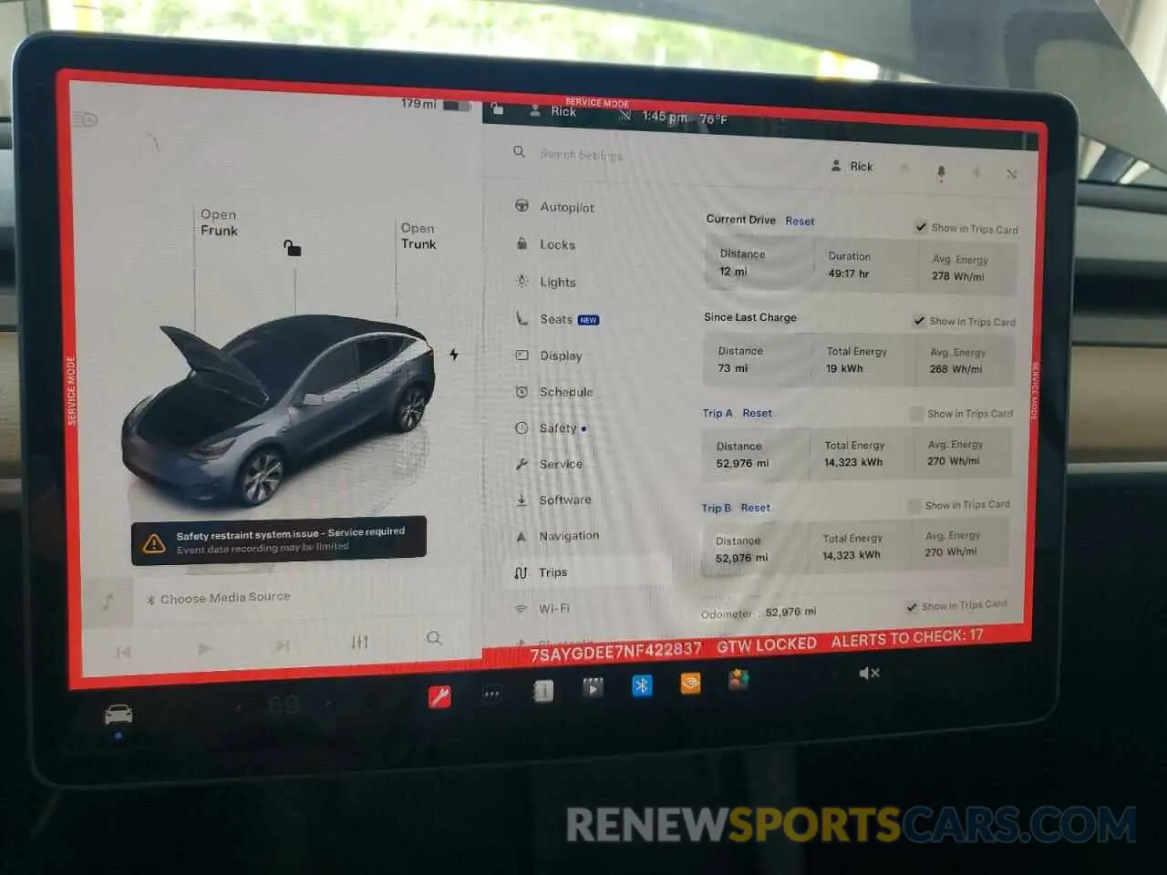 9 Photograph of a damaged car 7SAYGDEE7NF422837 TESLA MODEL Y 2022