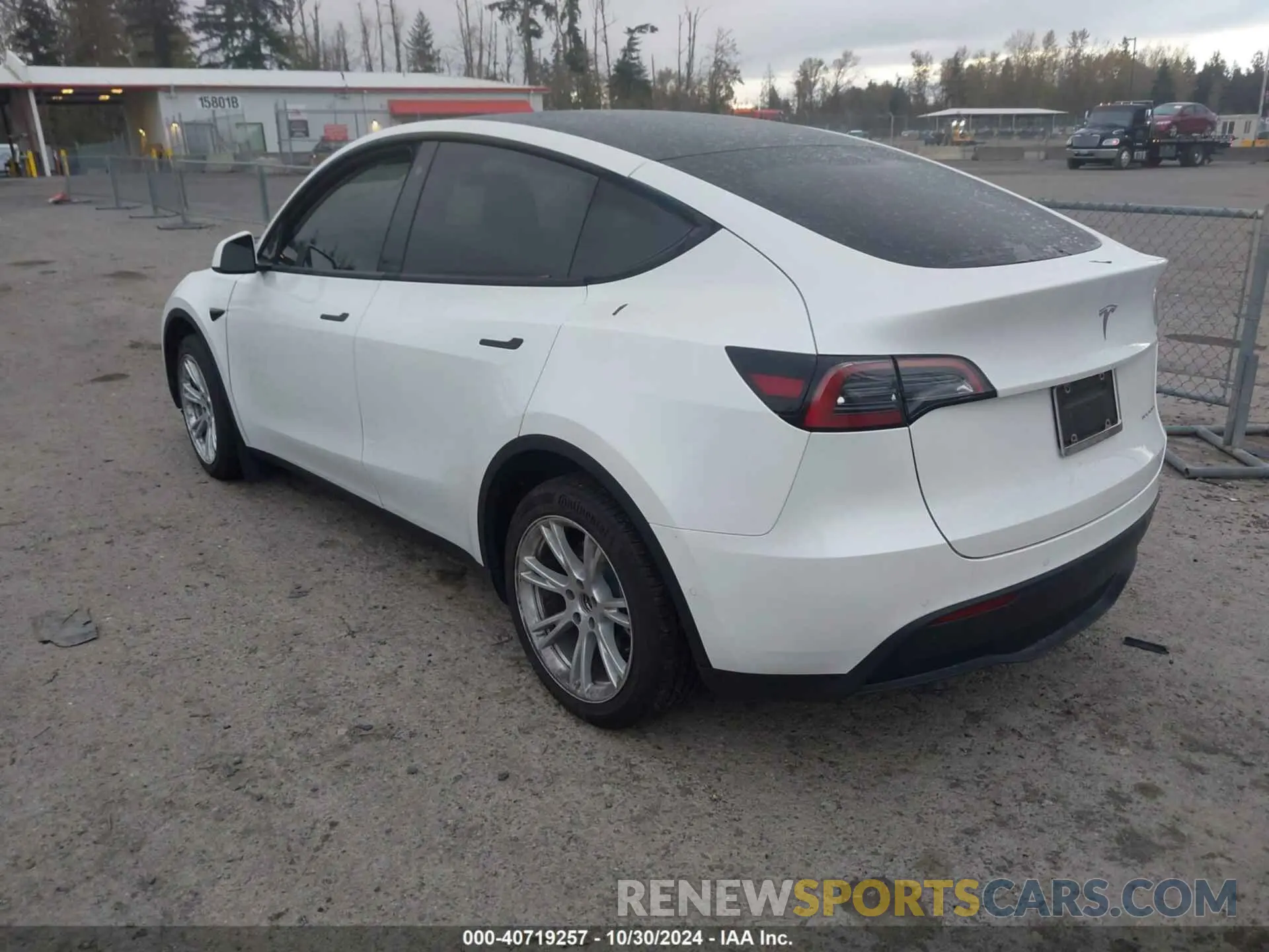 3 Photograph of a damaged car 7SAYGDEE7NF443770 TESLA MODEL Y 2022