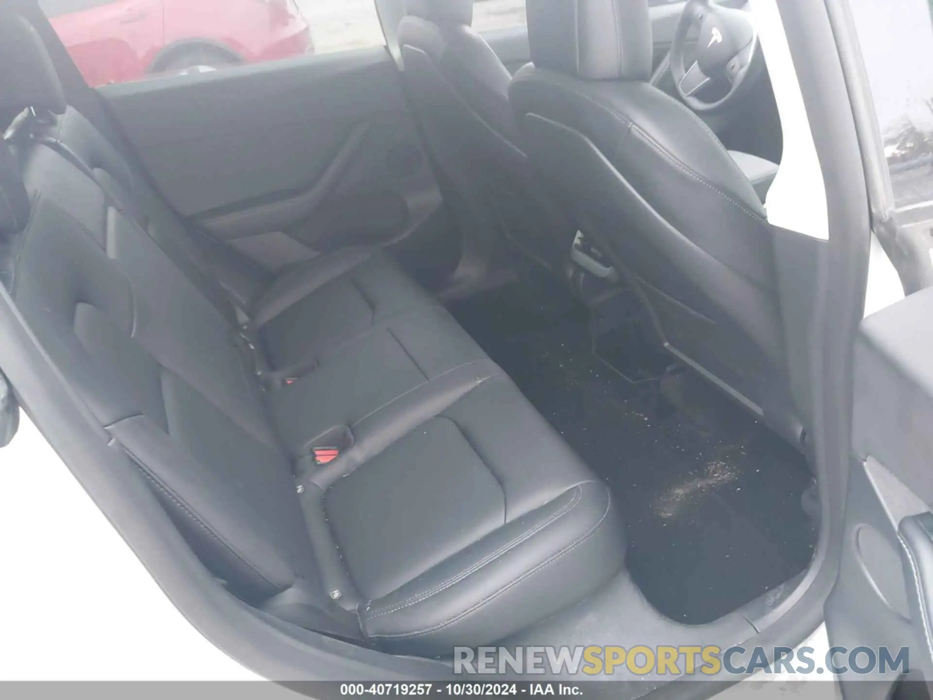 8 Photograph of a damaged car 7SAYGDEE7NF443770 TESLA MODEL Y 2022